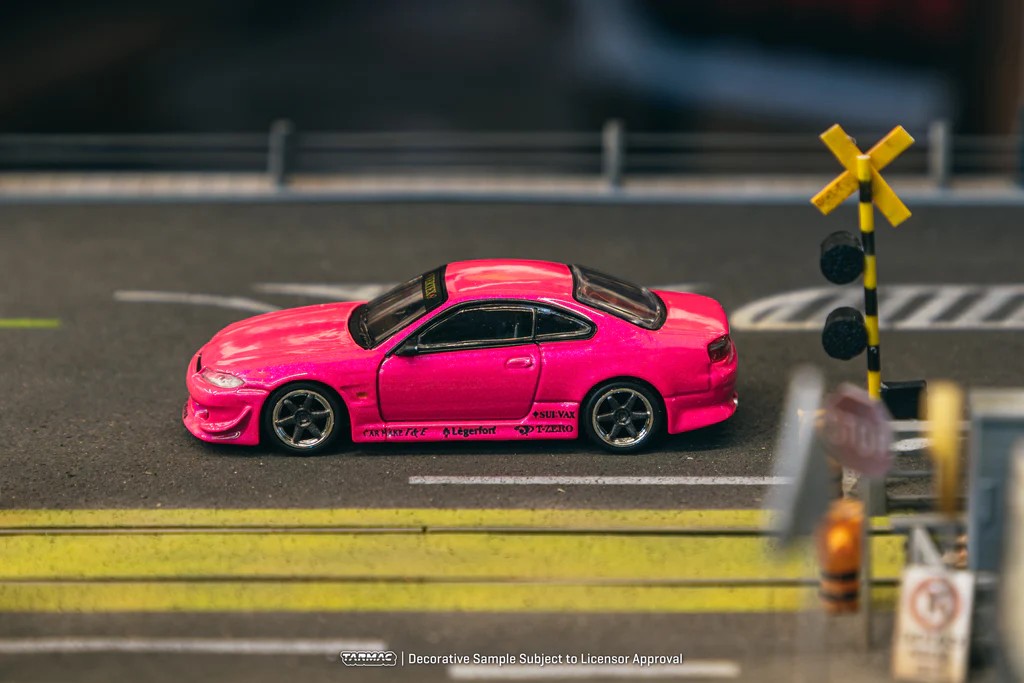 Tarmac Works VERTEX Nissan Silvia S15 Pink Metallic - GLOBAL64