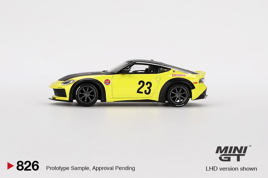 Mini GT Nissan Z LB★Nation Works Ikazuchi Yellow (Blister Paket)