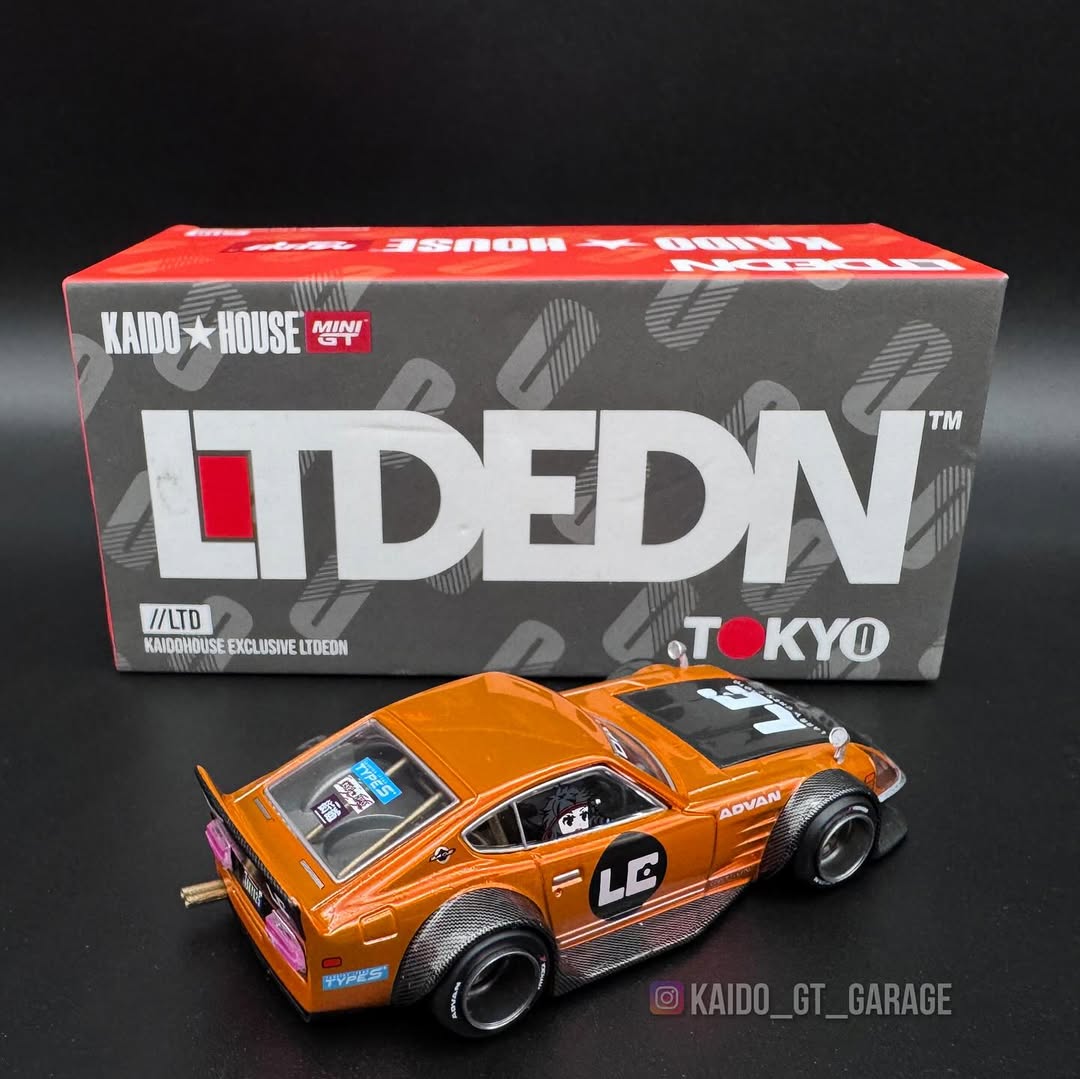 Mini GT KaidoHouse Nissan Fairlady Z Kaido GT 'ORANGE BANG' Larry Chen TAS 2025 Exclusive