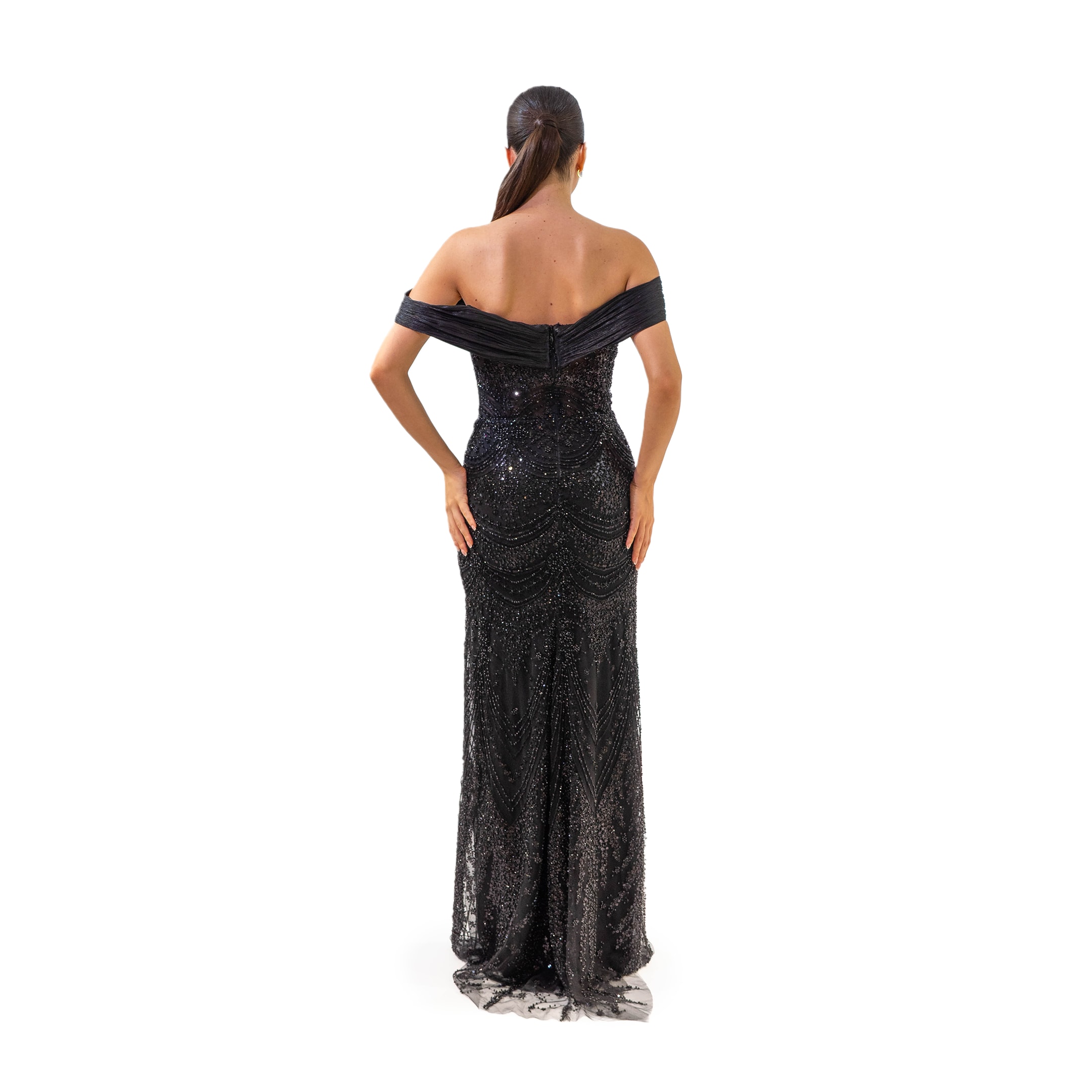 Büyüleyici Kayık Yaka Boncuklu Siyah Elbise