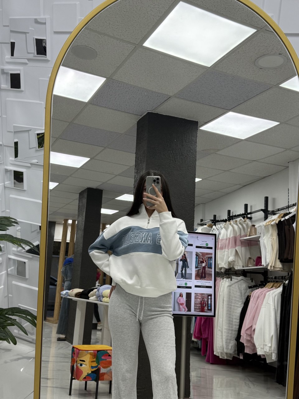 Yarım Fermuarlı Yaka Detaylı Sweatshirt