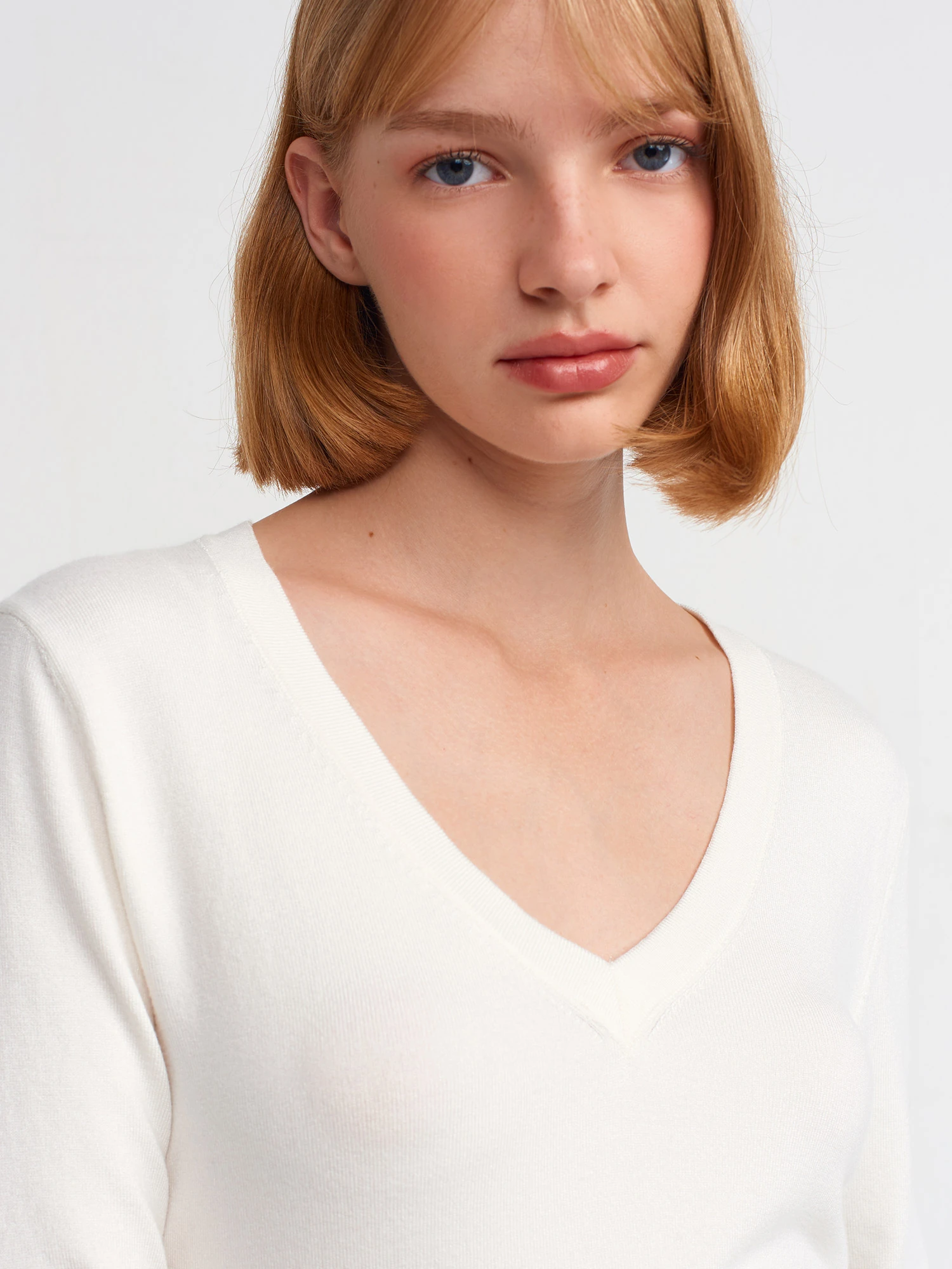 V Yaka Kolu Yırtmaçlı Kazak