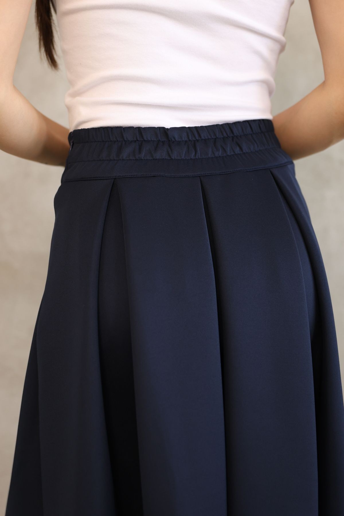 Kadın Polyester Rahat Kalıp Yüksek Bel Uzun Pileli Etek – Kırışmaz Kumaş, Hafif Yapı