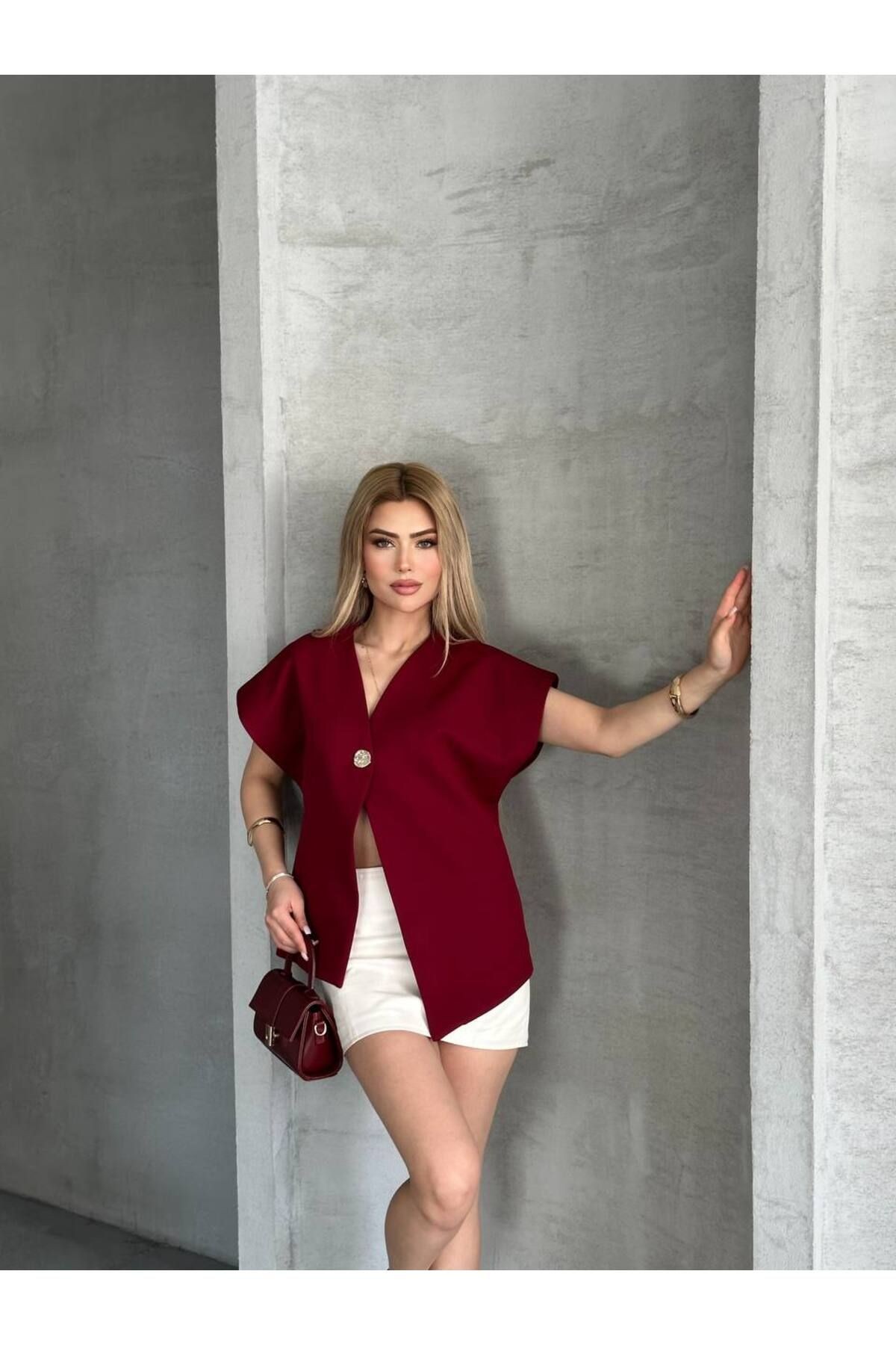 Kadın Tek Düğme Salaş Astarlı Yelek