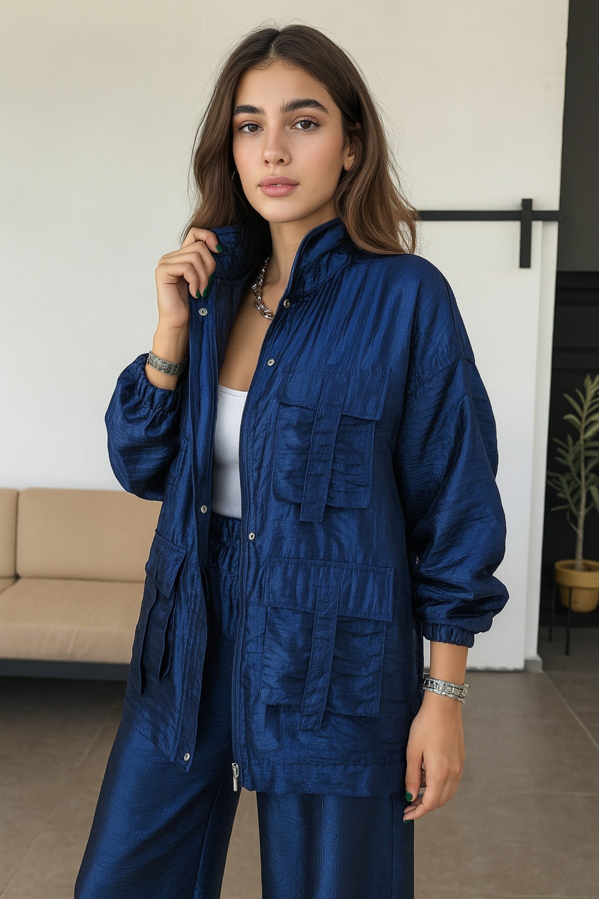 Kadın Lacivert Safari Ceketli Modal Karışımlı Parlak Blazer Takım