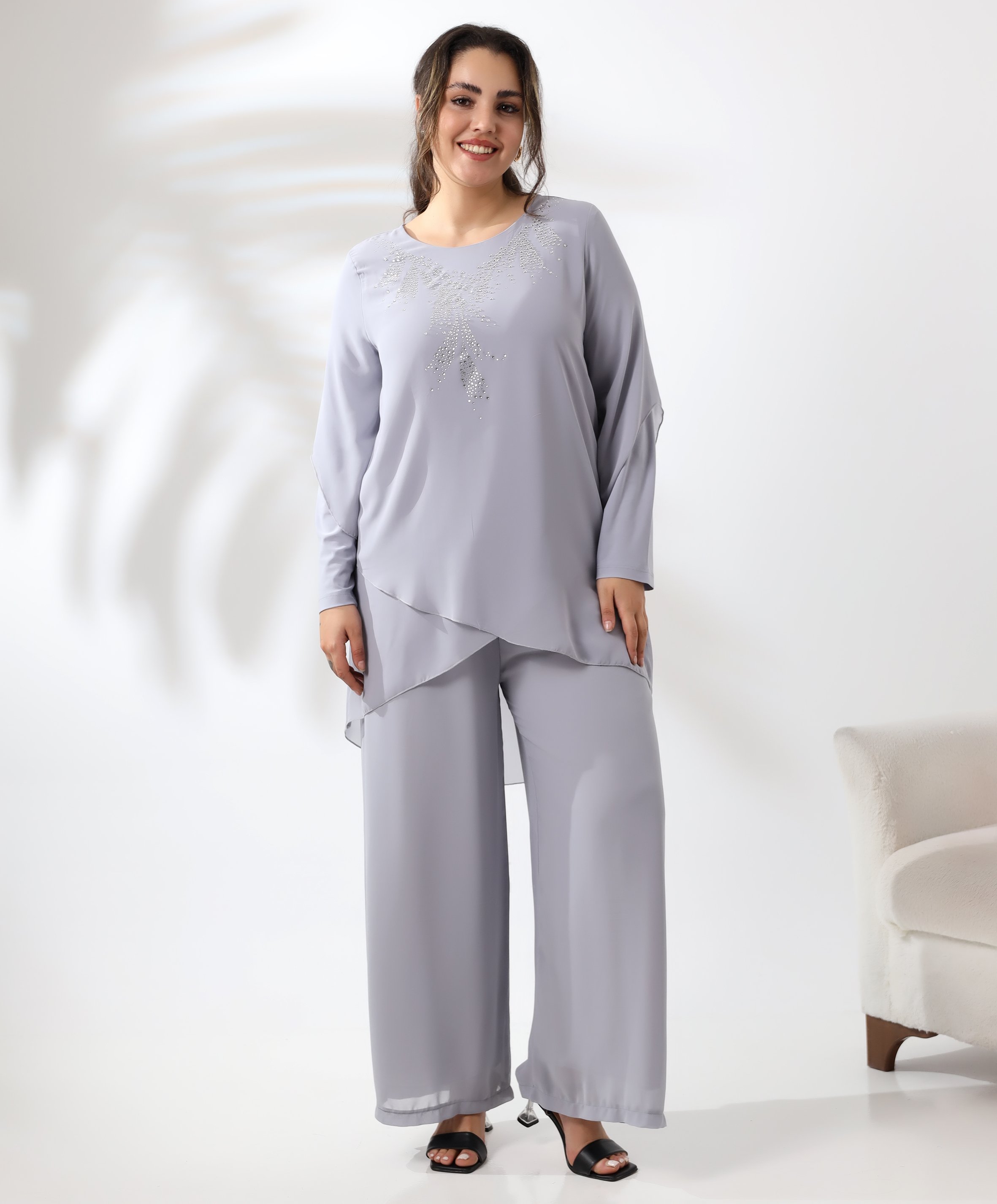 Taş Detaylı Kısa Şifon Tunik