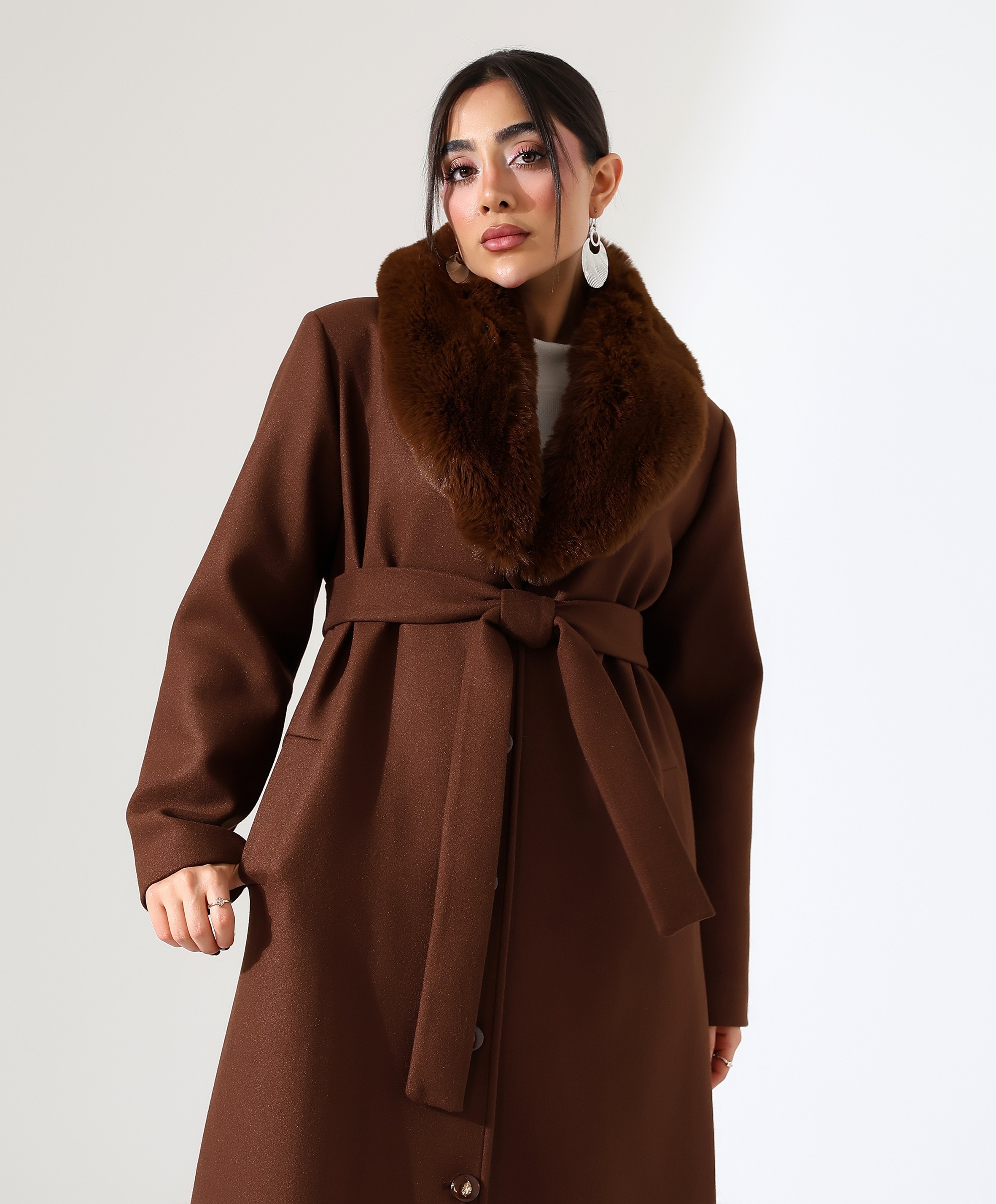 Kürk Detay Uzun Kaşe Kaban