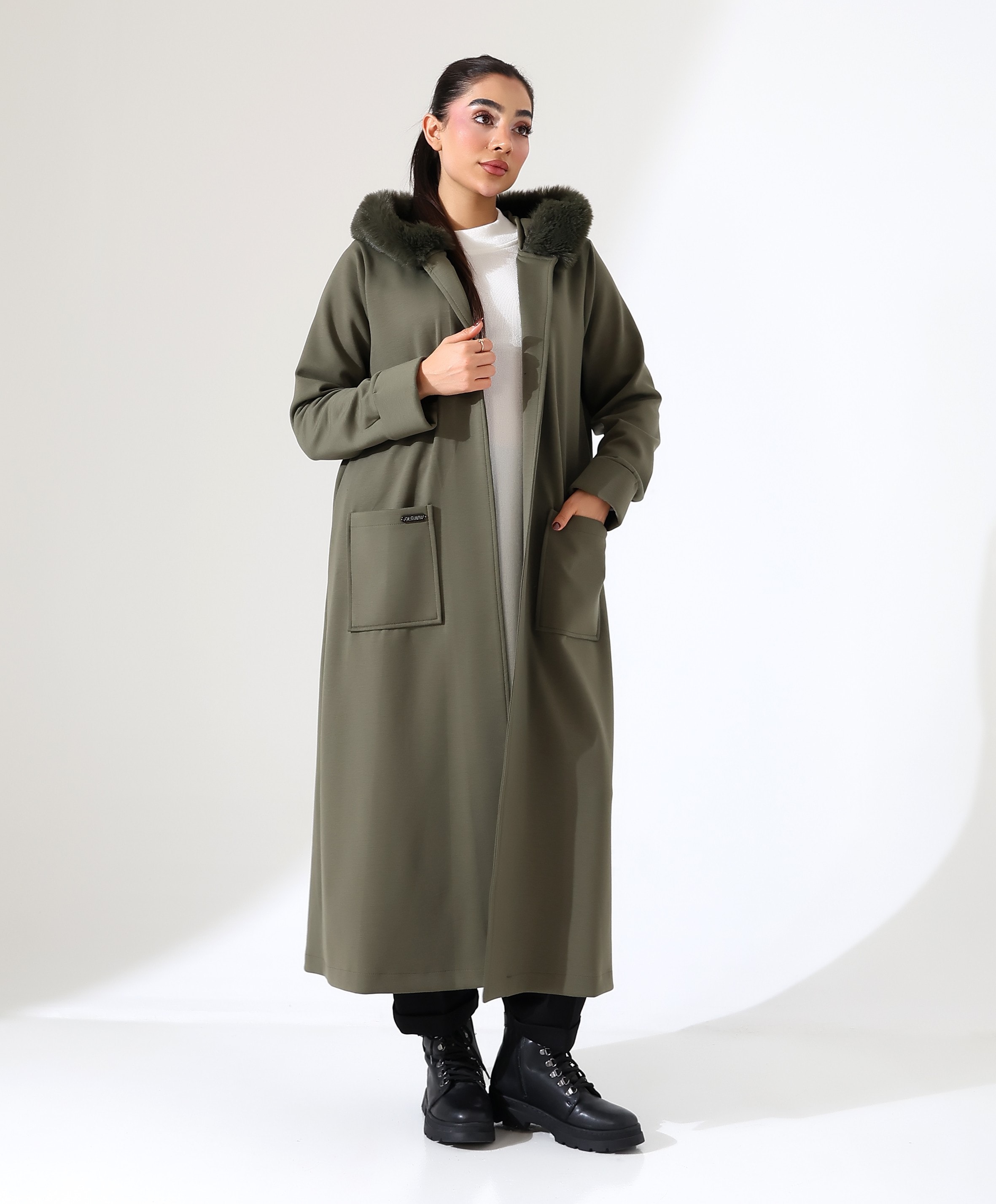 Kapüşonu Kürklü Bağlamalı Uzun Hırka