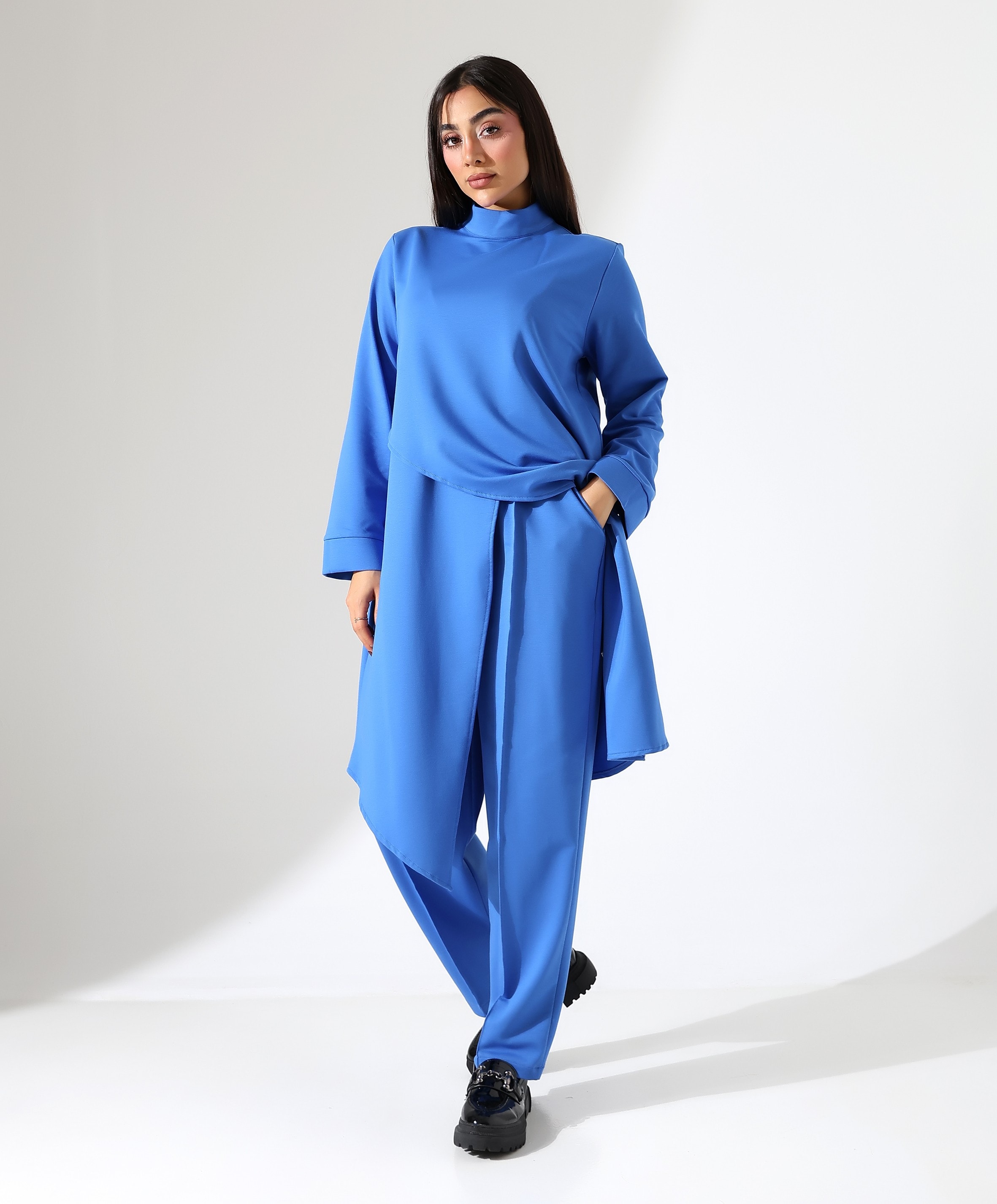 Asimetrik Boğazlı Pamuk İki Parça Takım