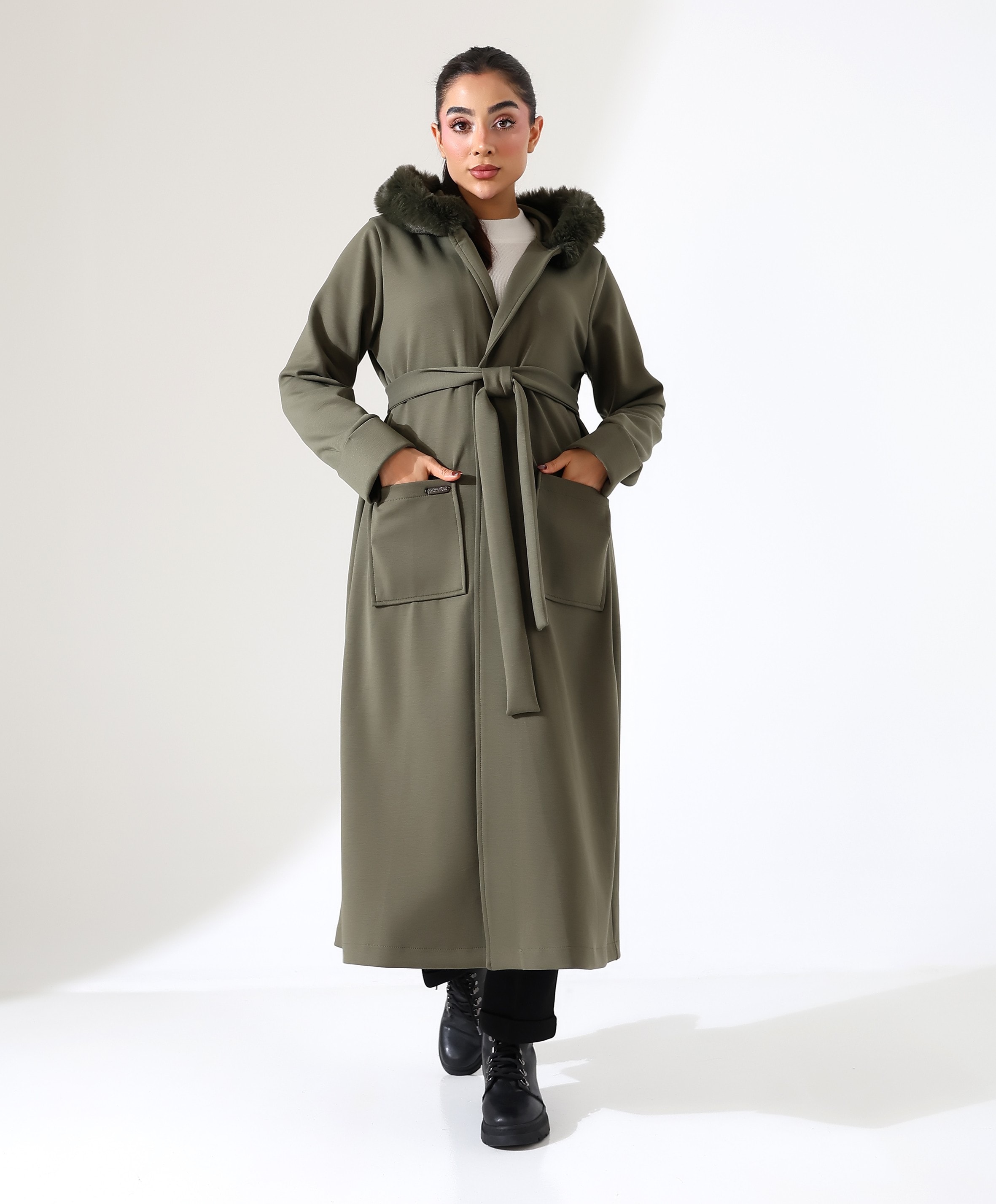 Kapüşonu Kürklü Bağlamalı Uzun Hırka