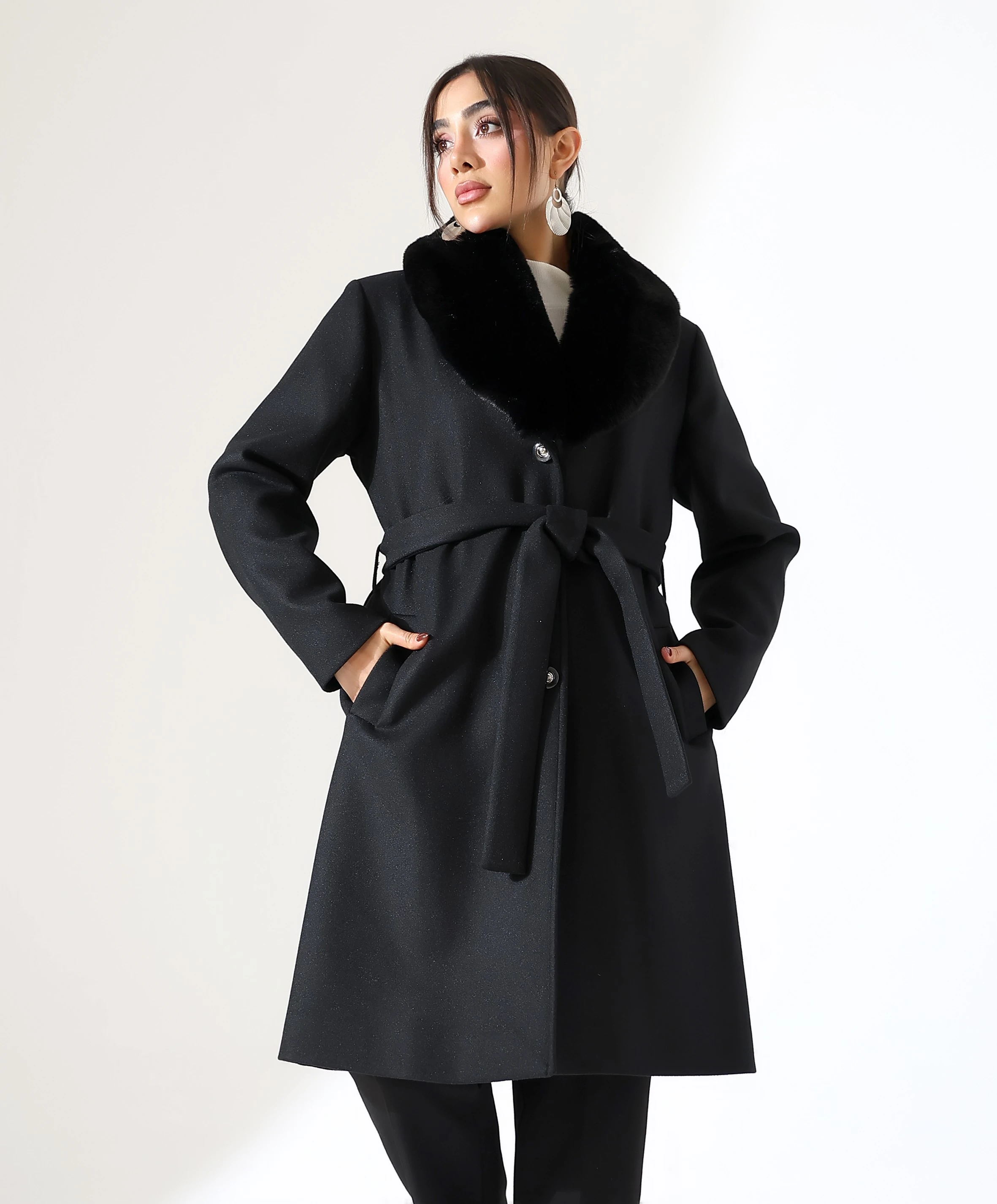 Kürk Yaka Kısa Kaşe Kaban