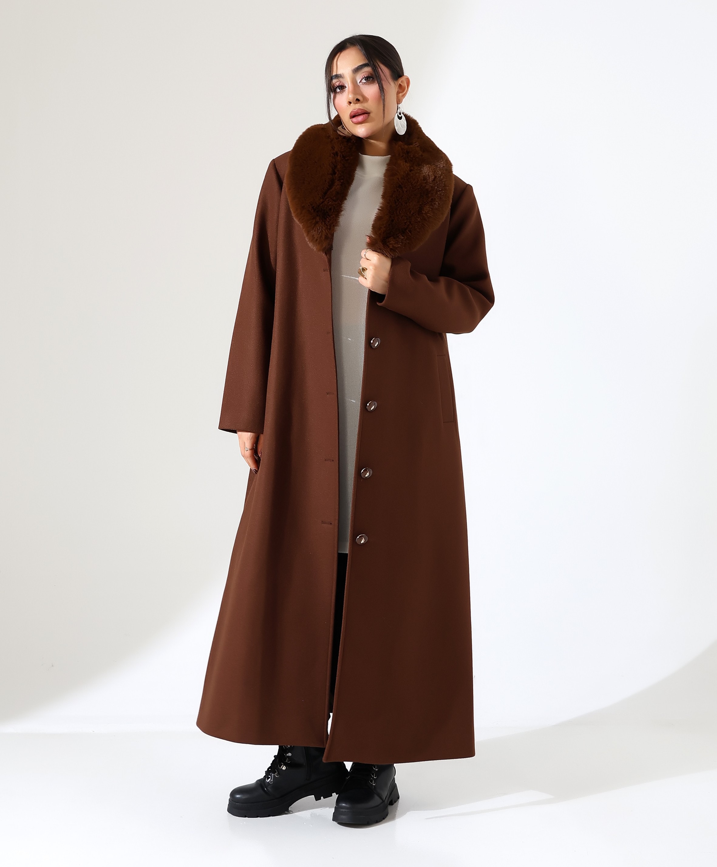 Kürk Detay Uzun Kaşe Kaban