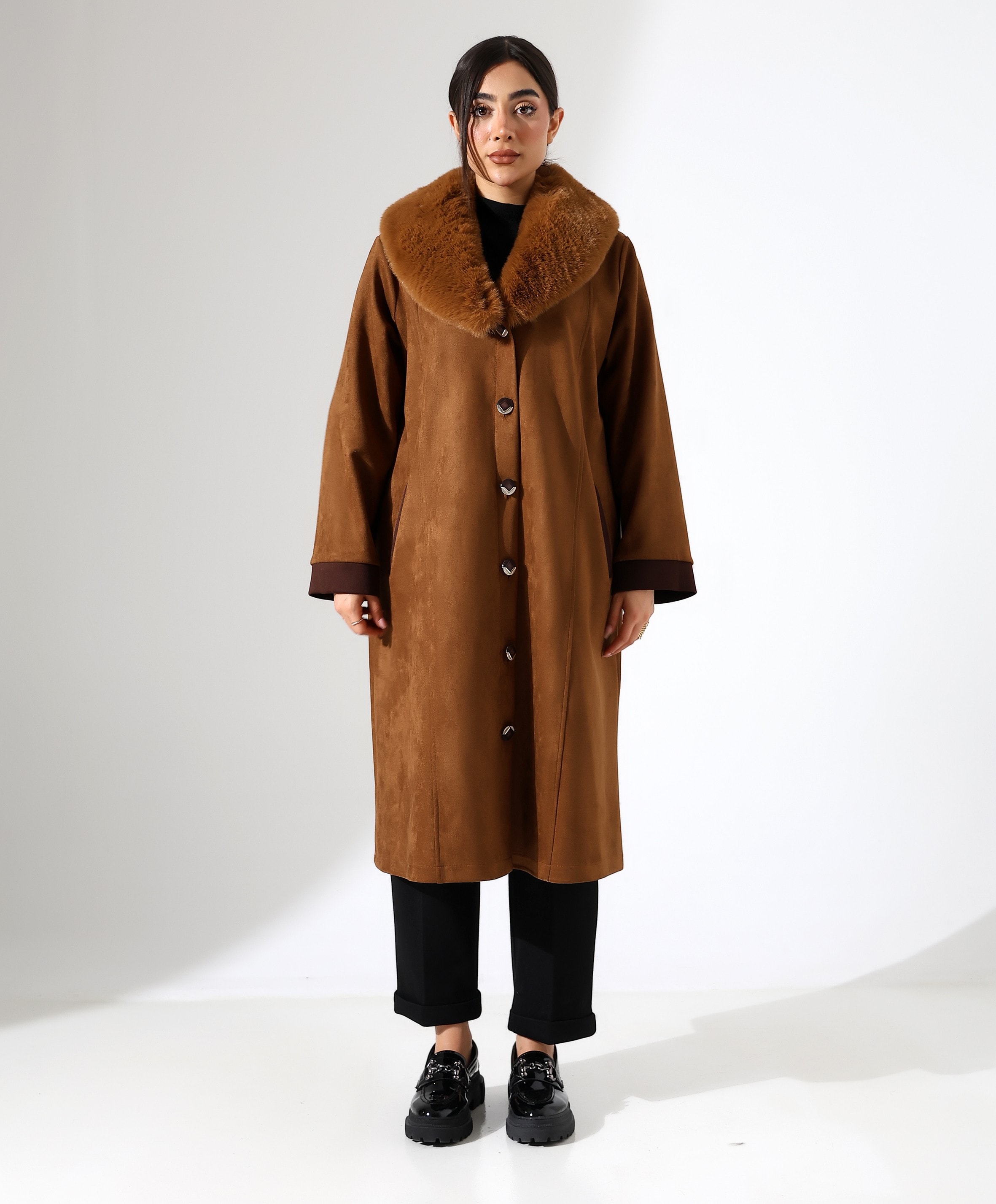 Şal Yaka Kürk Detay Uzun Kaban