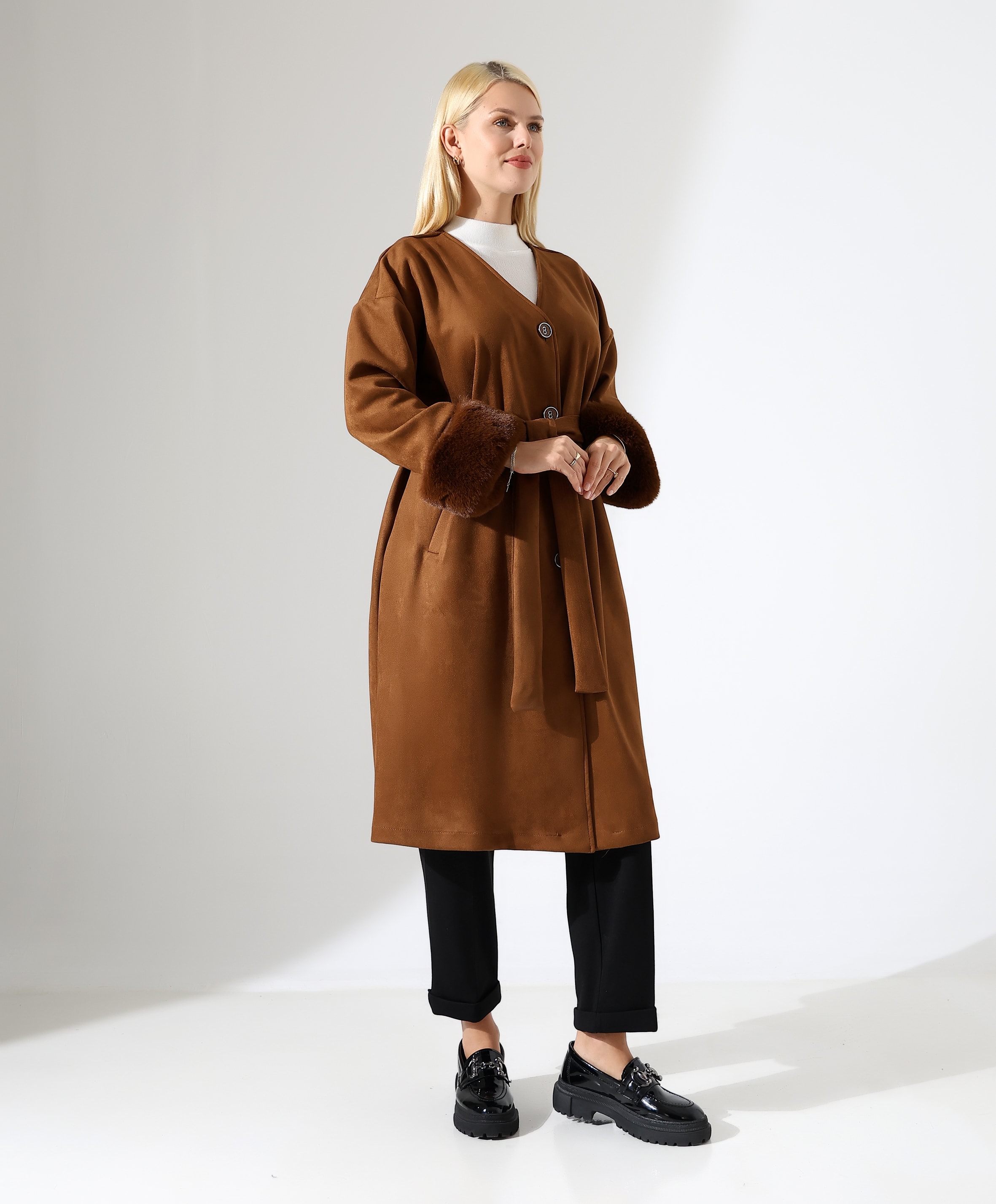 Kürk Detay Düğme Kapama Bol Ceket