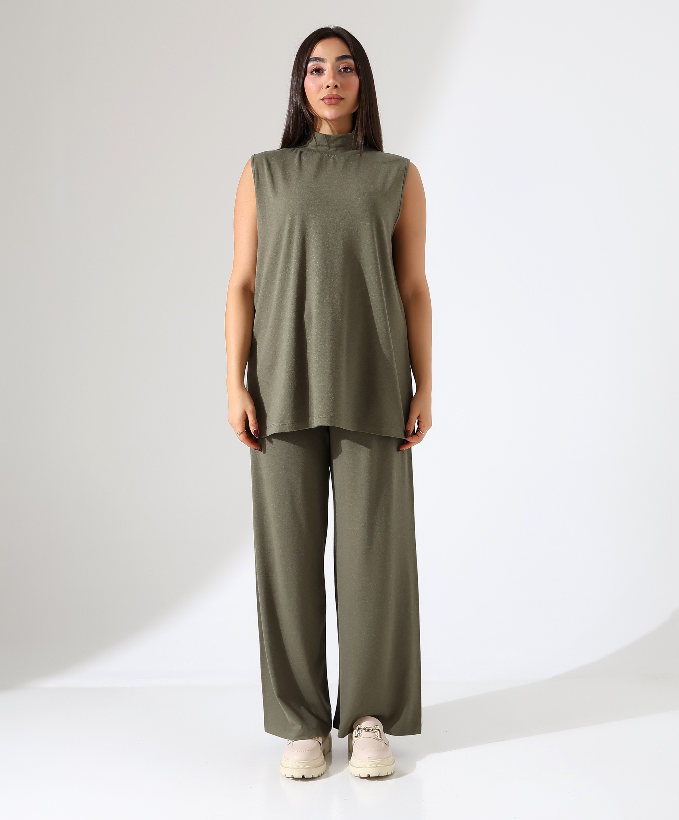 Sıfır Kol Yün Viskon Boğazlı Bluz - HAKİ