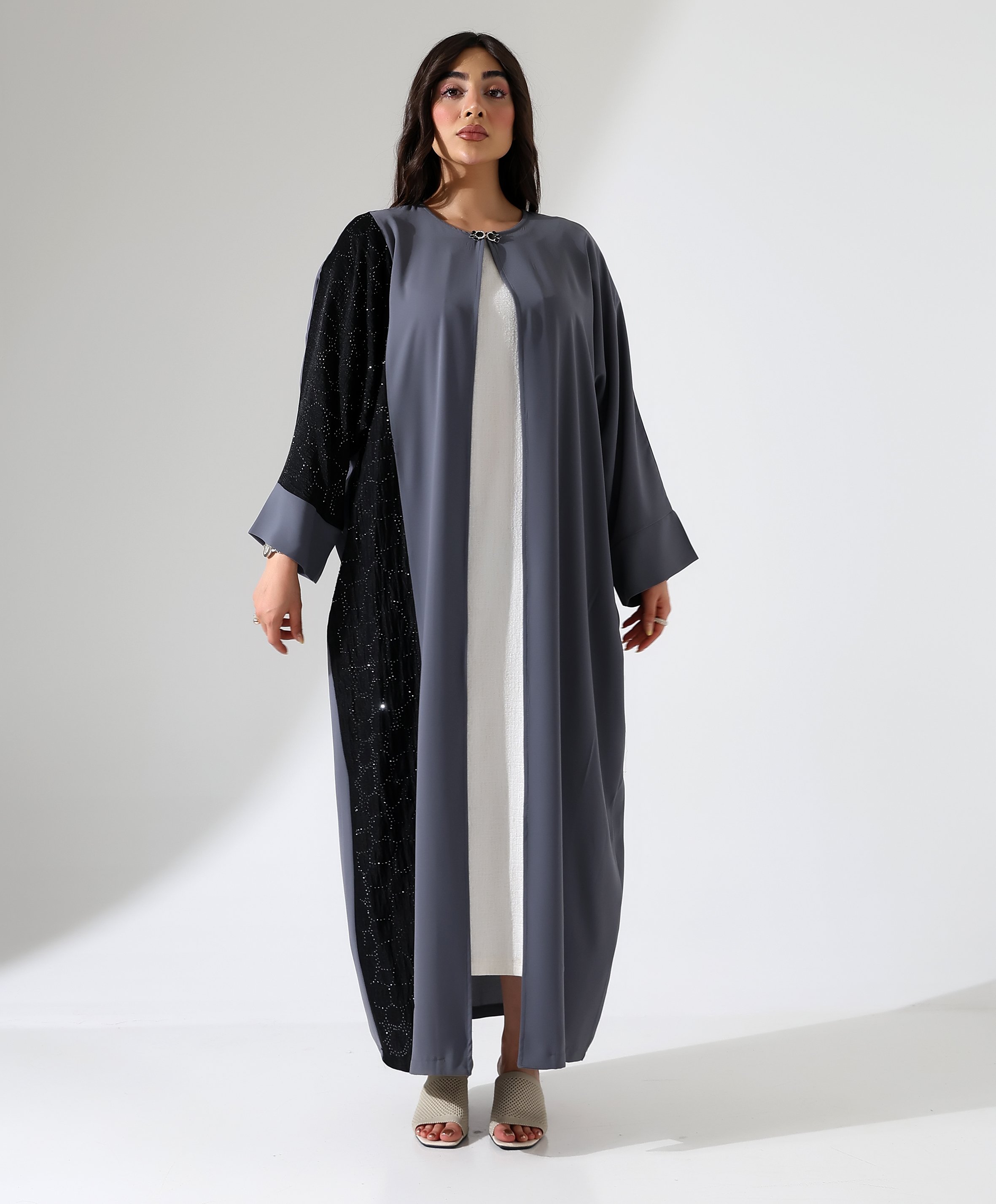 Taş Detaylı Davet Uzun Abaya - GRİ