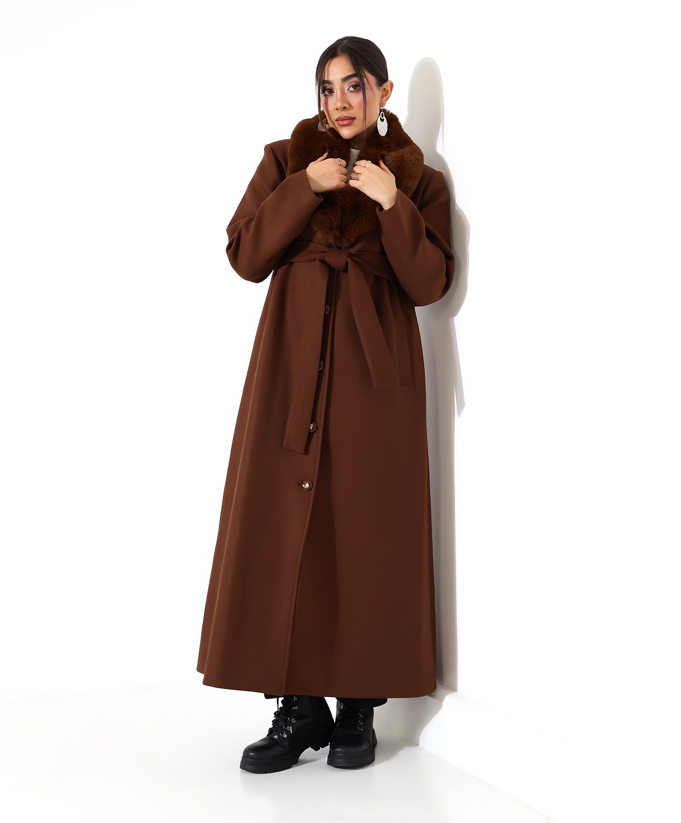 Kürk Detay Uzun Kaşe Kaban