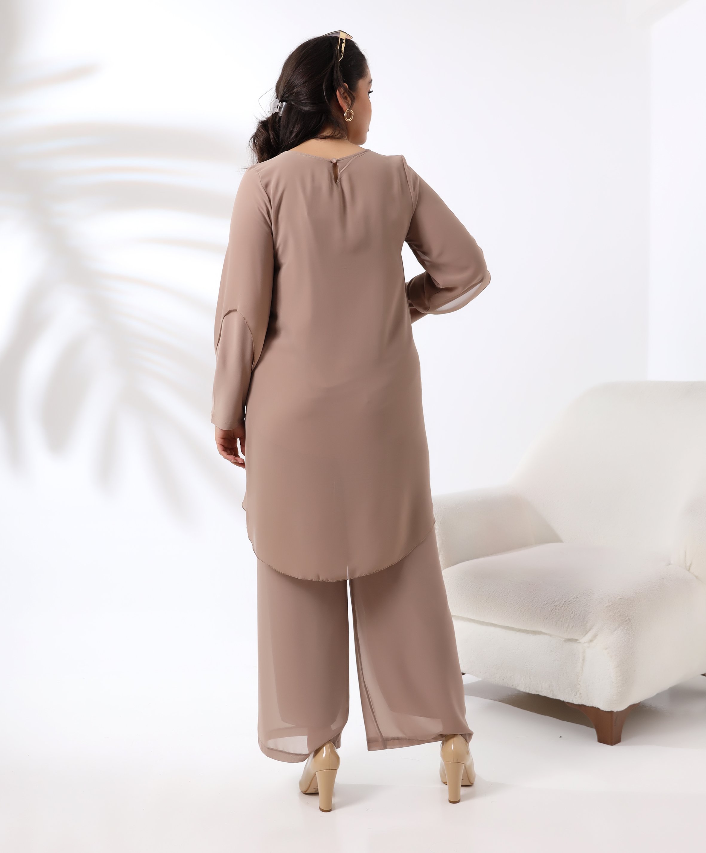Taş Detaylı Kısa Şifon Tunik