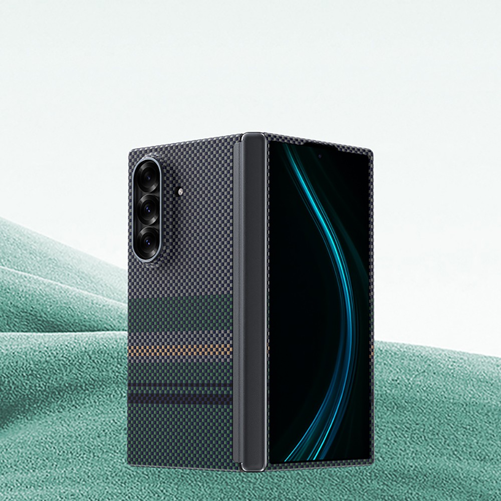 Galaxy Z Fold 7 Kılıf M-safe Şarj Özellikli Karbon Fiber Tasarımlı Benks Aurora ArmorAir Kevlar Kapak
