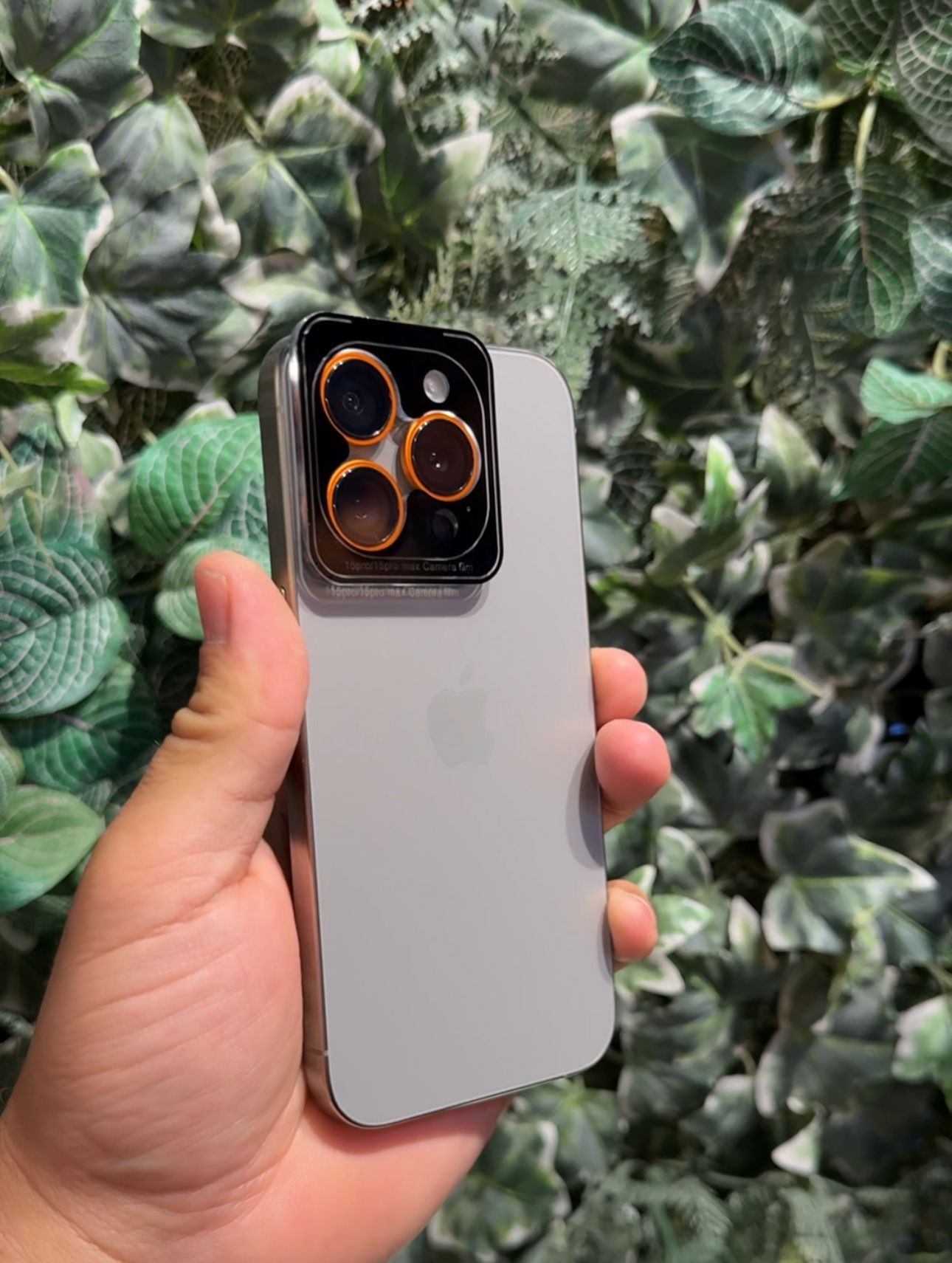 iPhone 15 Pro / 15 Pro Max Turuncu  Zore   Premium Safir Parmak İzi Bırakmayan Anti-Reflective Kamera Lens Koruyucu