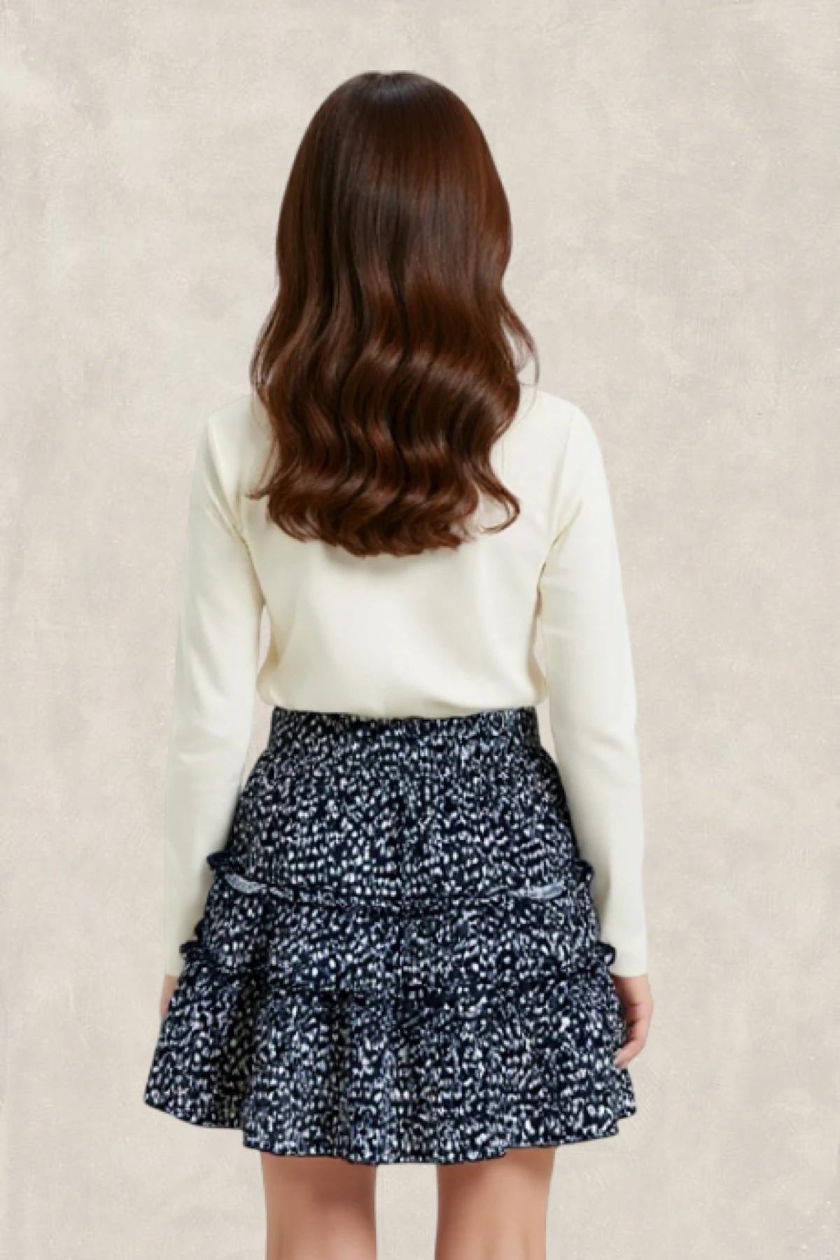 Küçük Beyaz Desenli Lacivert Fırfırlı Etek