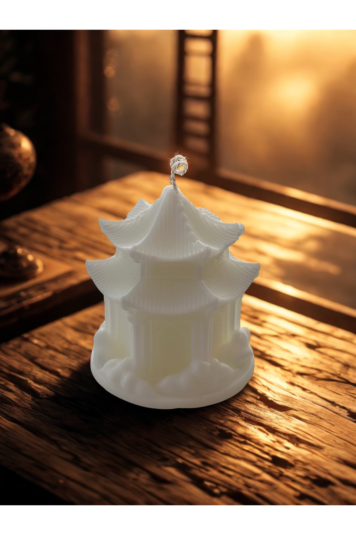 Mistik Pagoda Tasarımlı El Yapımı Soya Mumu – Dekoratif & Doğal
