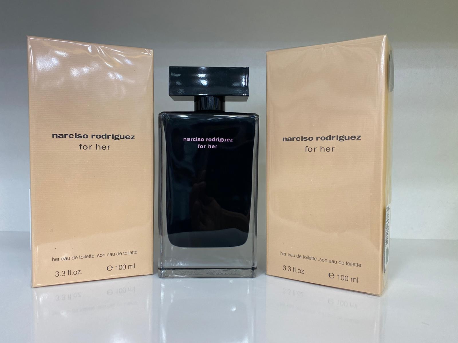 Narciso Rodriguez For Her EDT 100ml Kadın Parfüm  Zarif, Feminen ve Kalıcı Koku