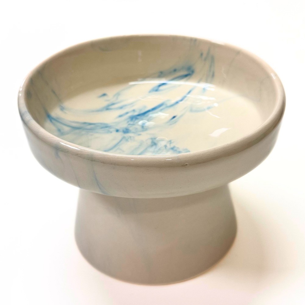 PS25-03- Eğimli Yüksek Seramik Mama Kabı – 350 ml- Mavi Desen