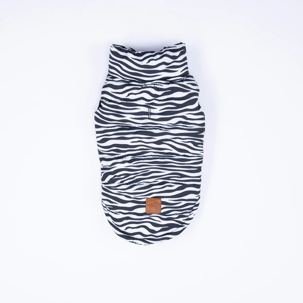 25107 Lodwar Street Yelek