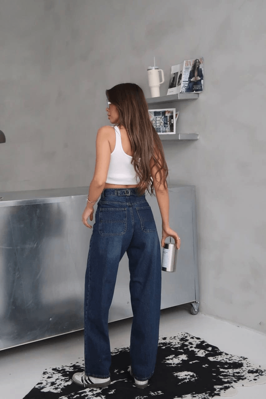 Arkadan tokalı jeans pantolon