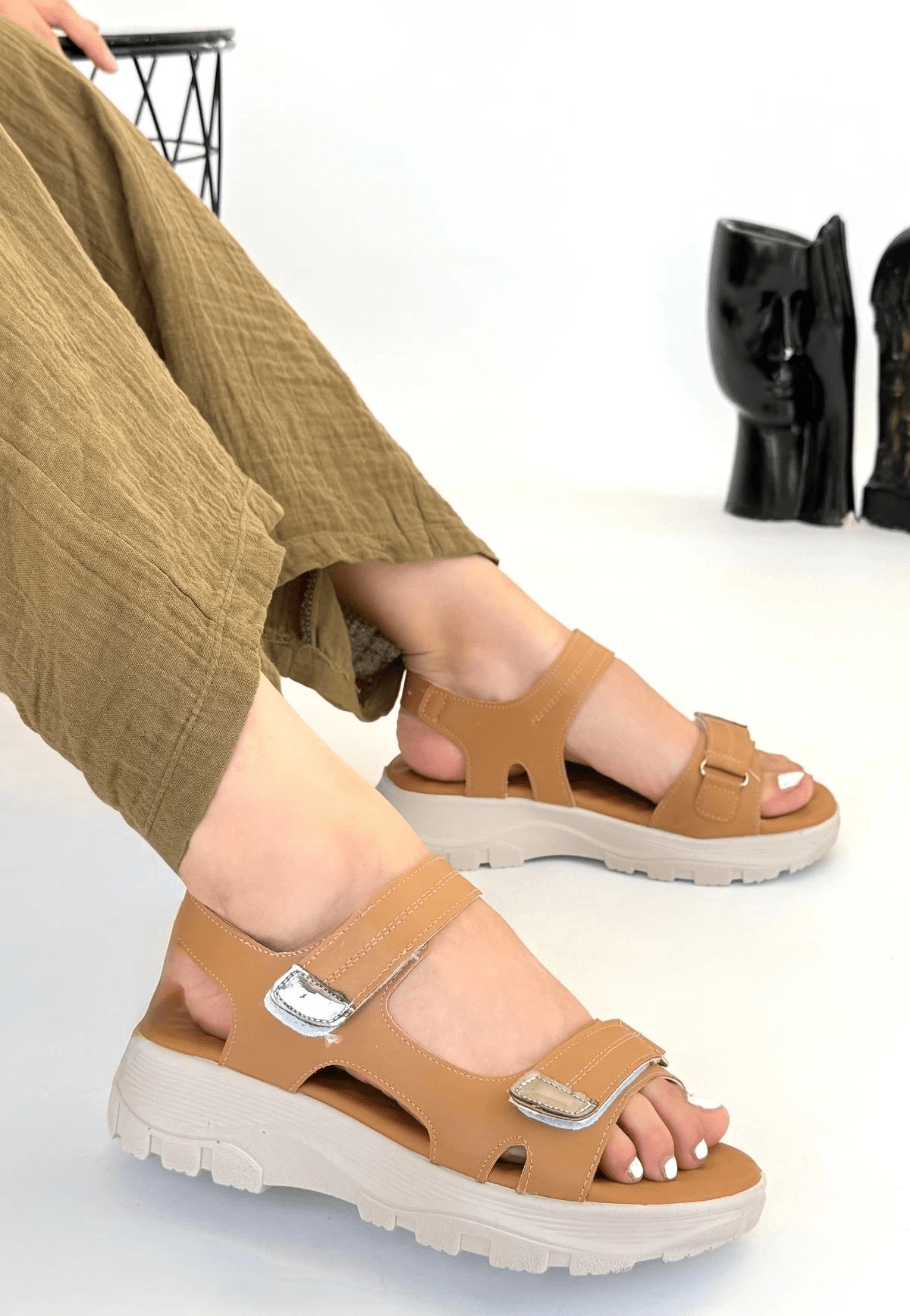 Trita Nude Cilt Cırt Cırtlı Sandalet