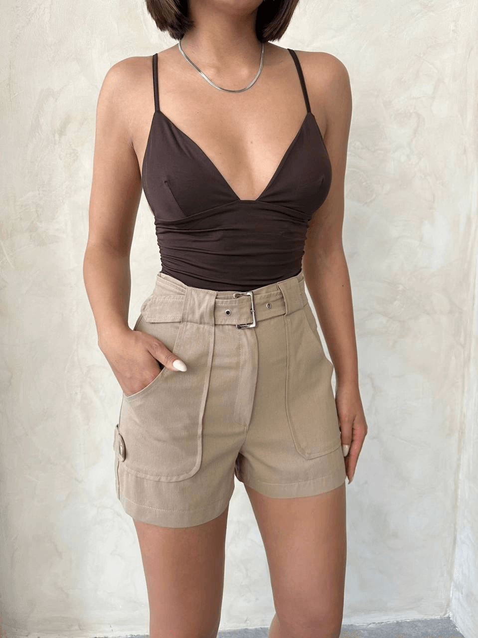 Kemer detaylı gabardin şort bej s25289