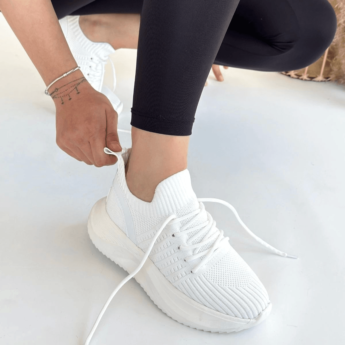 Jindy Beyaz Triko Bağcıklı Spor  Ayakkabı
