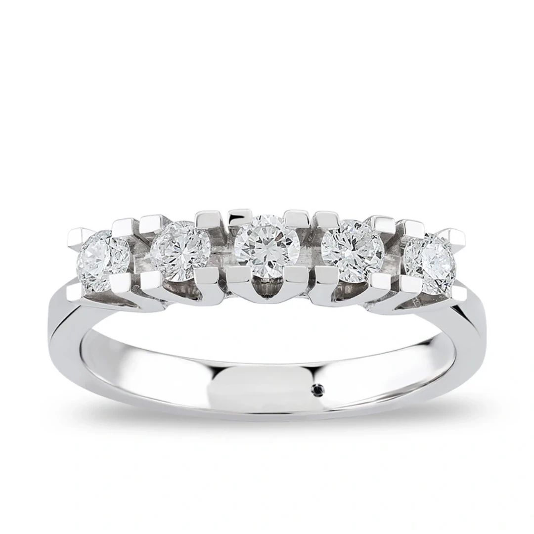 0,40 Karat Pırlanta Beştaş Yüzük