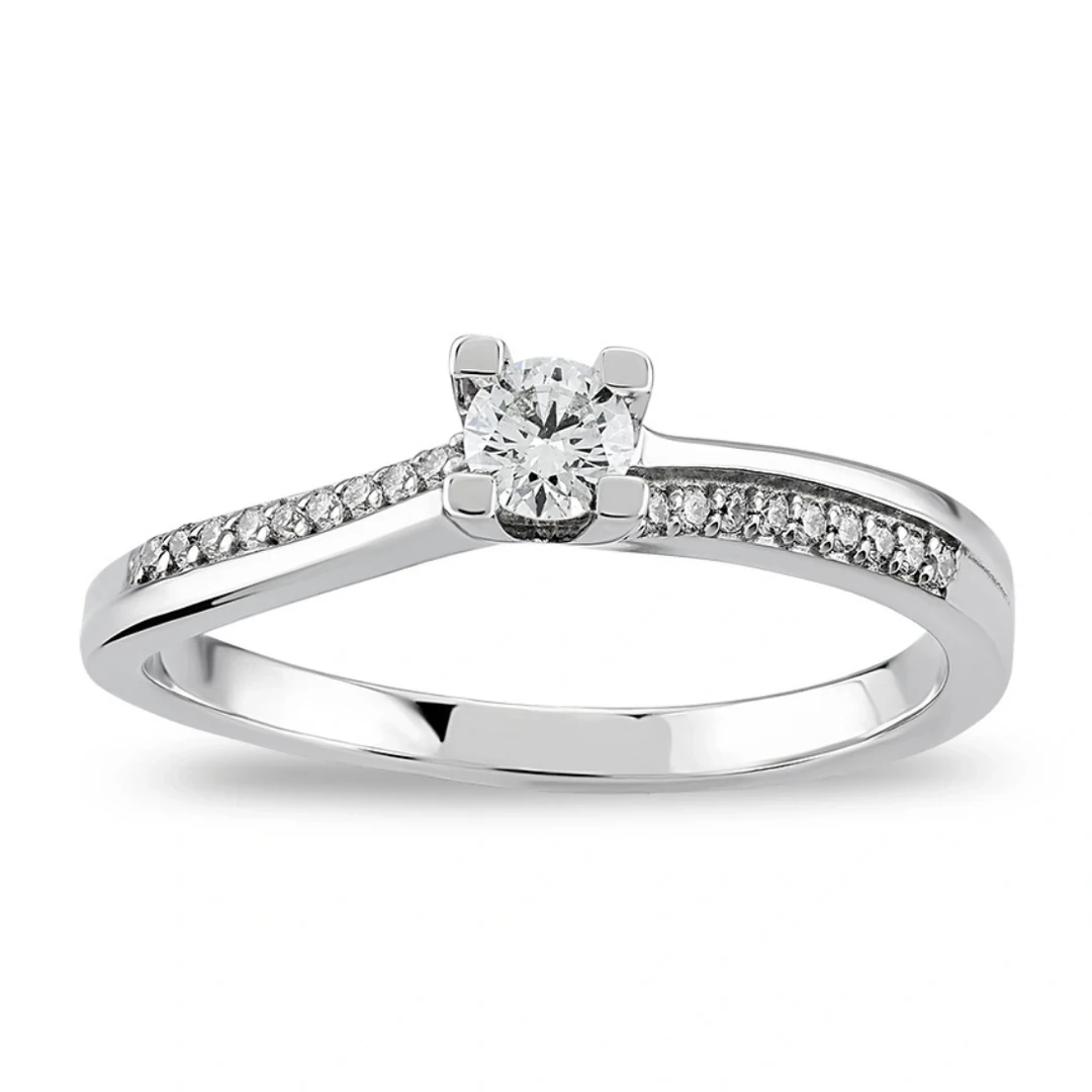 0,22 Karat Tektaş Pırlanta Yüzük