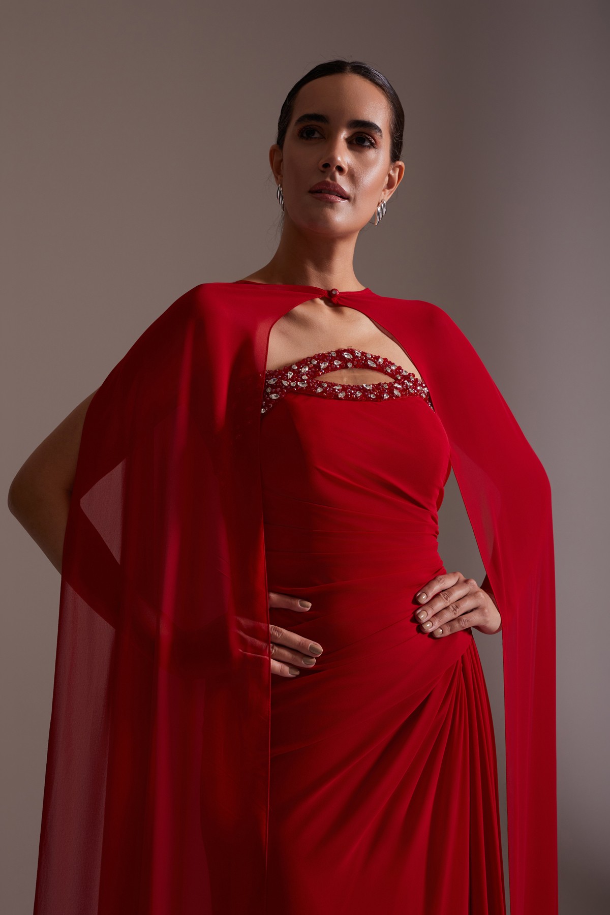 Stone Detailed Slit Chiffon Cape Evening Dress Red