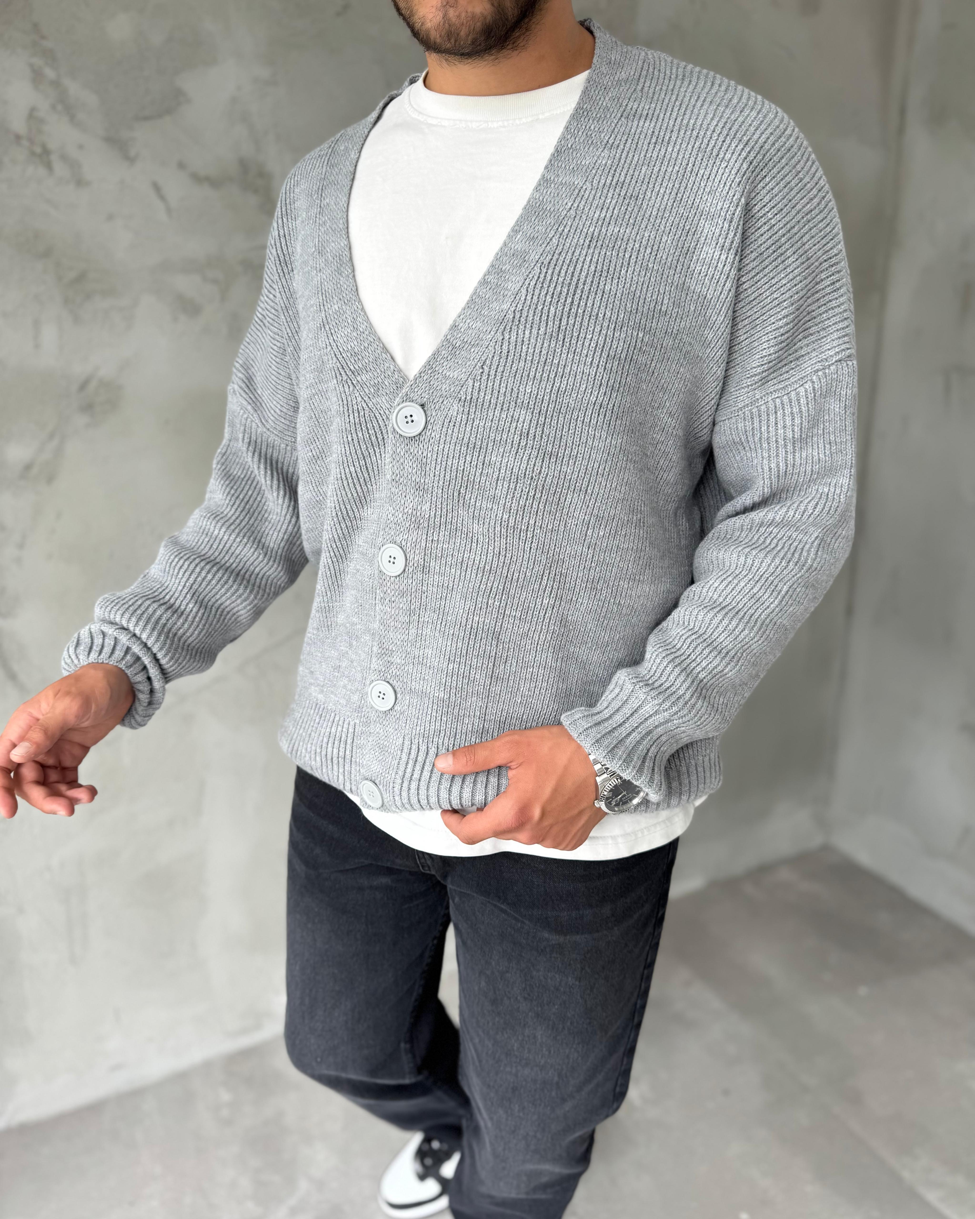 Gri Düğmeli Oversize Örme Hırka