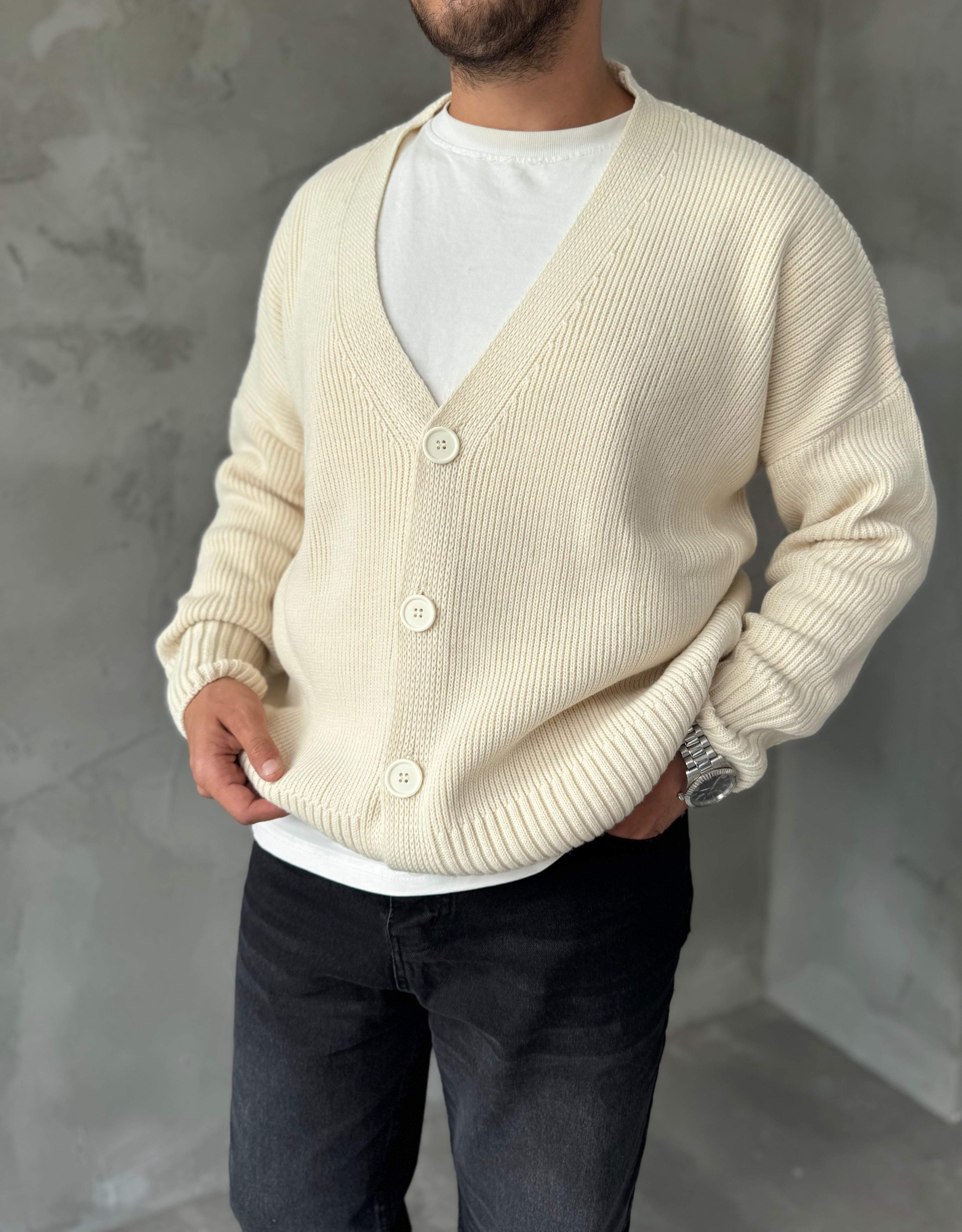 Ekru Düğmeli Oversize Örme Hırka