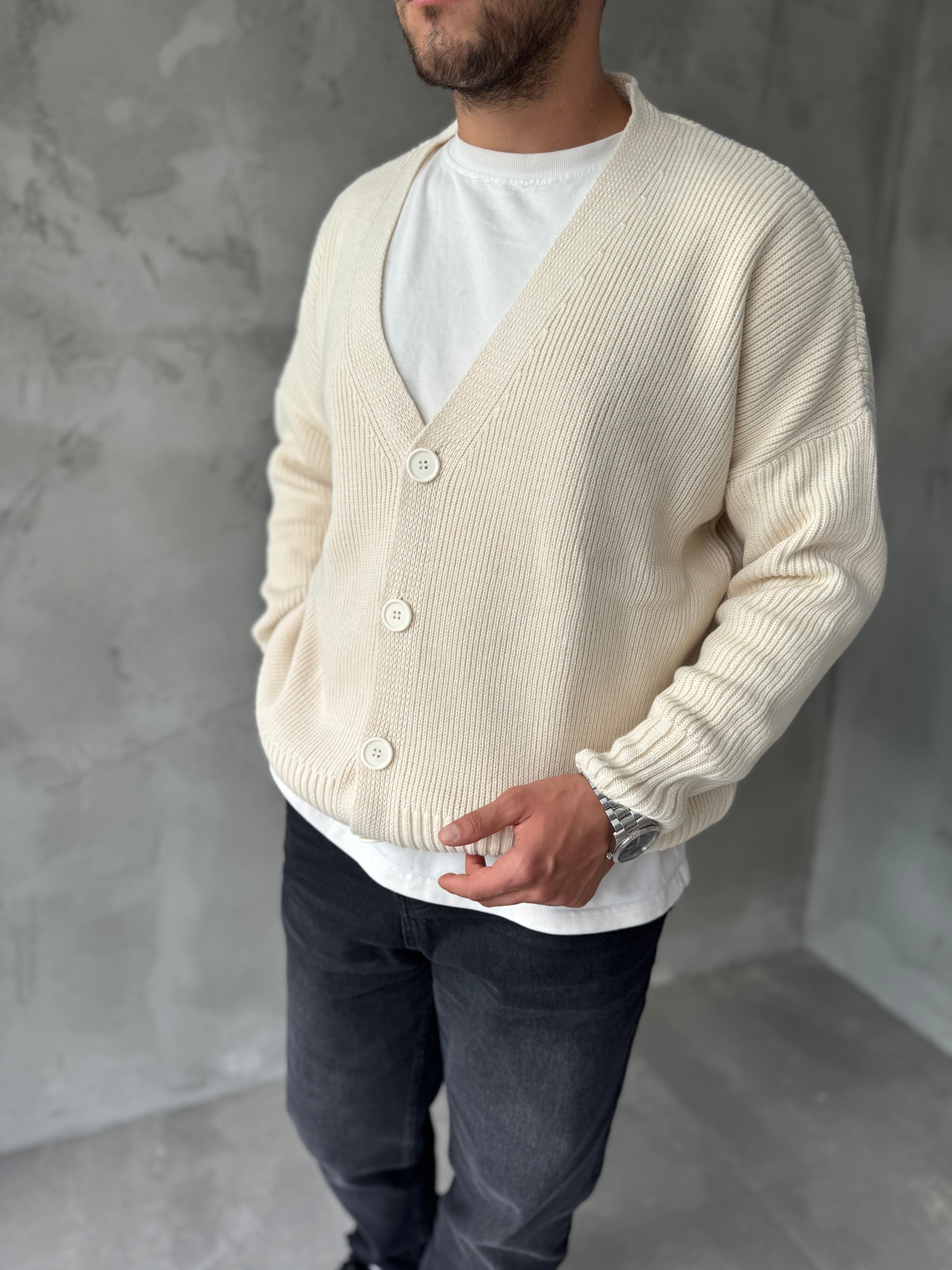 Ekru Düğmeli Oversize Örme Hırka