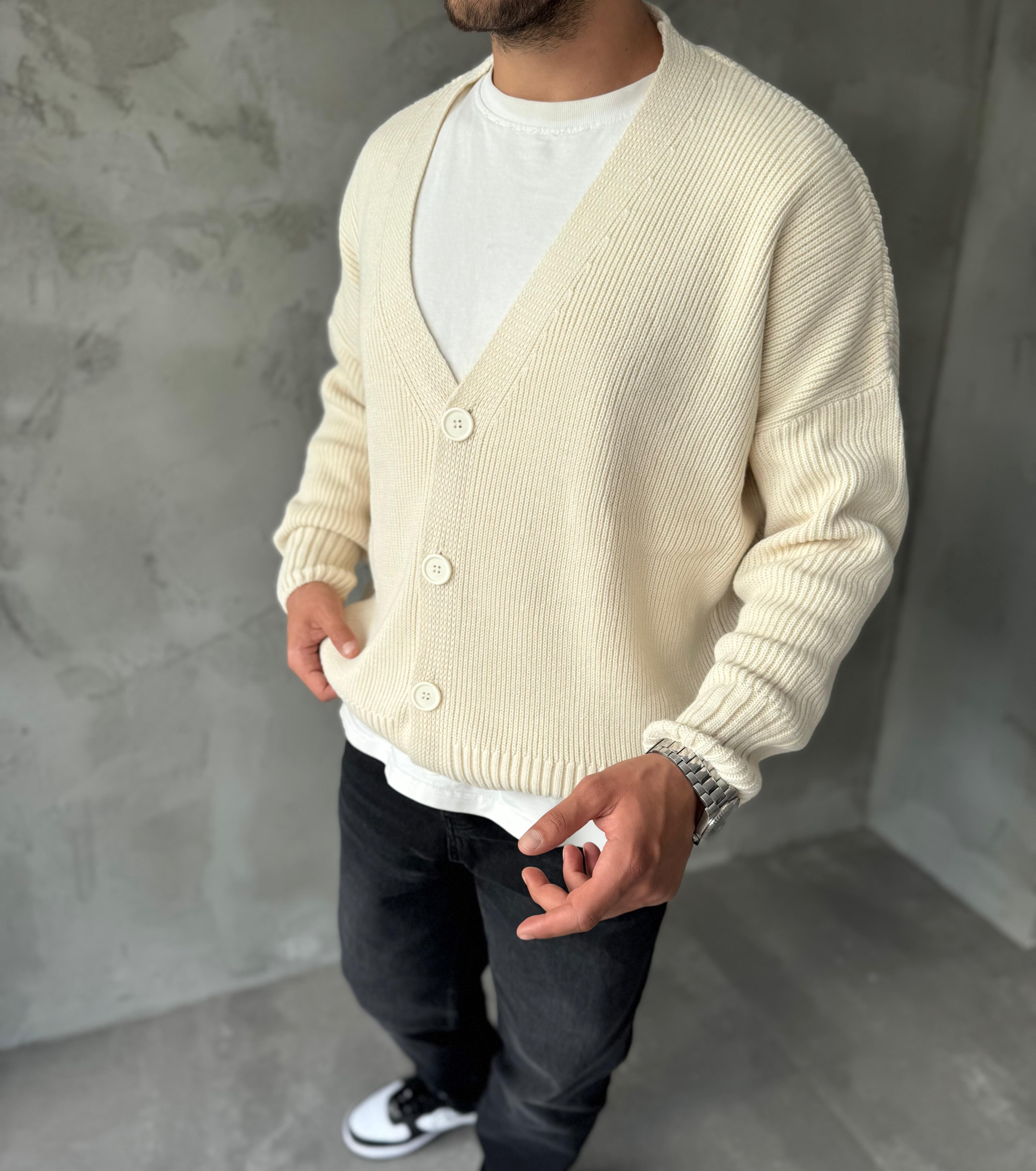 Ekru Düğmeli Oversize Örme Hırka