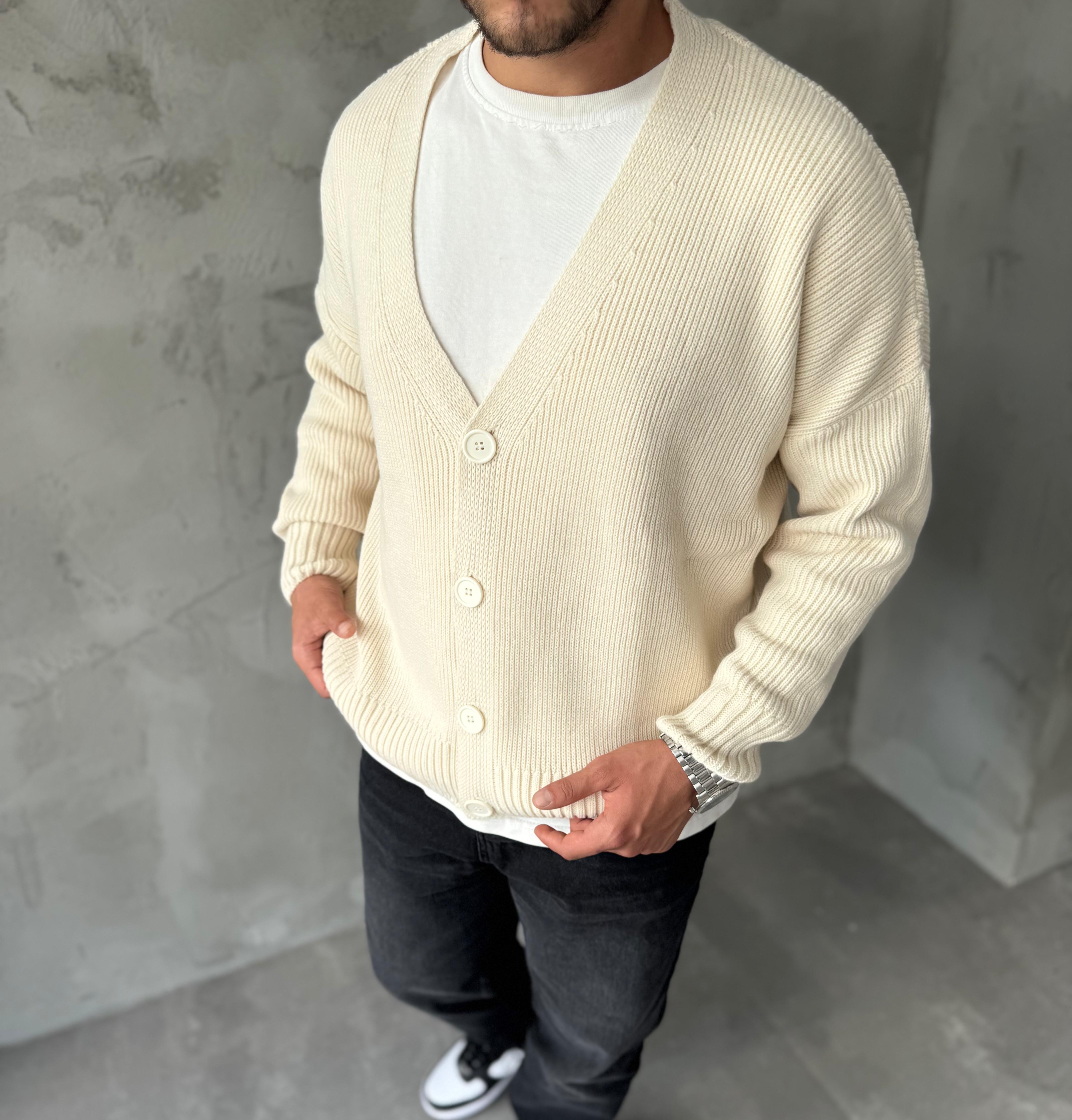 Ekru Düğmeli Oversize Örme Hırka