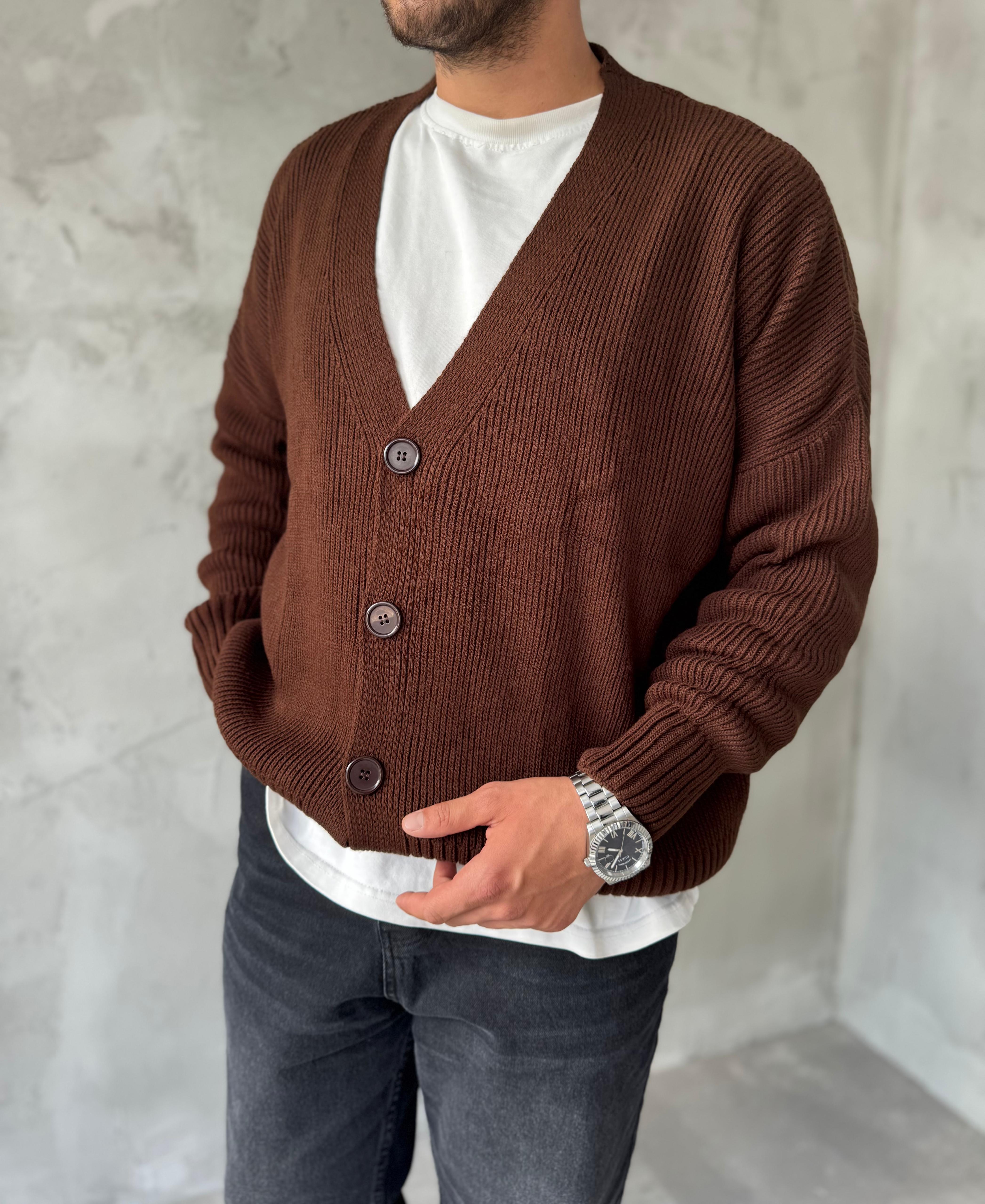 Kahve Düğmeli Oversize Örme Hırka