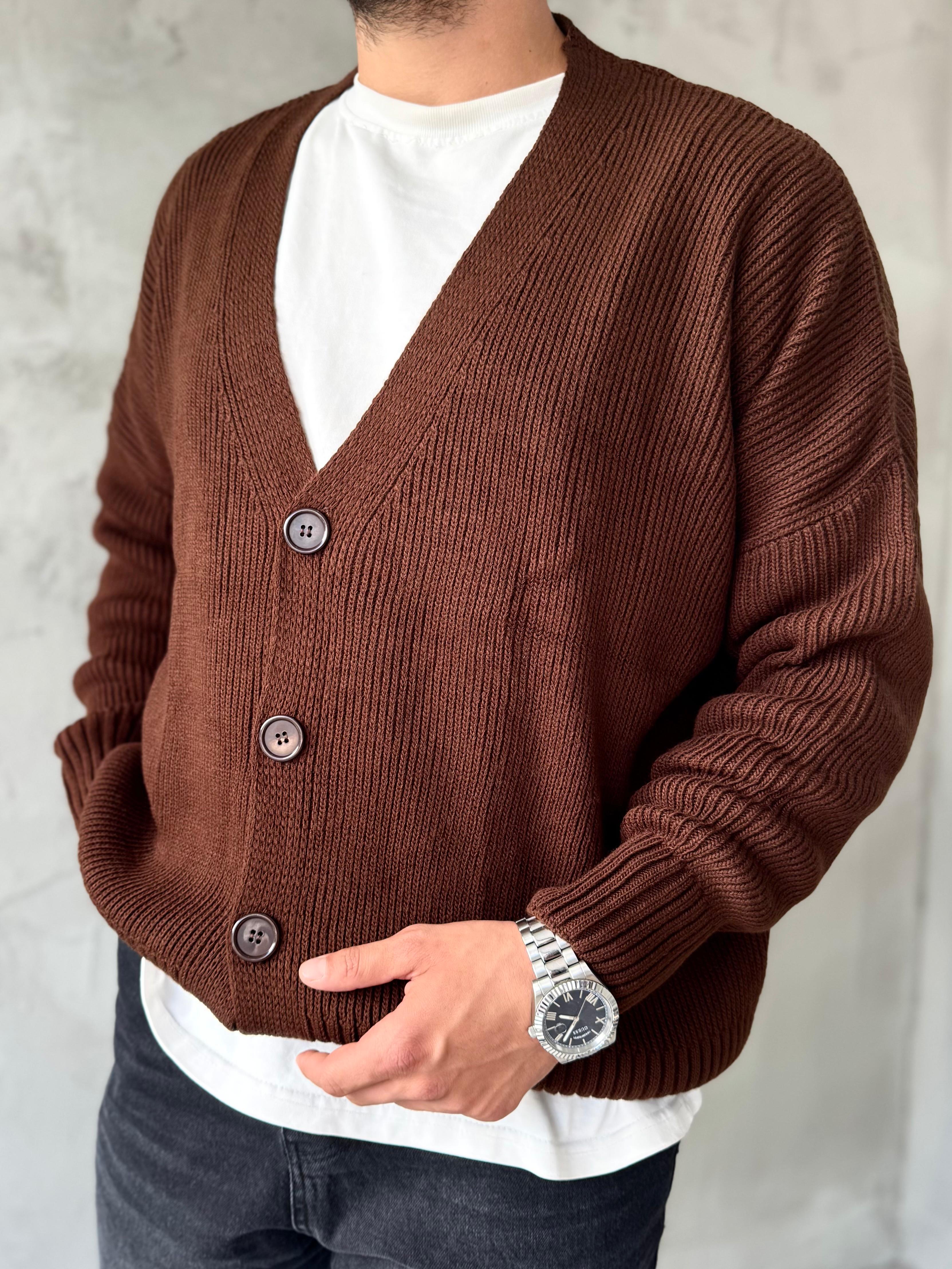 Kahve Düğmeli Oversize Örme Hırka