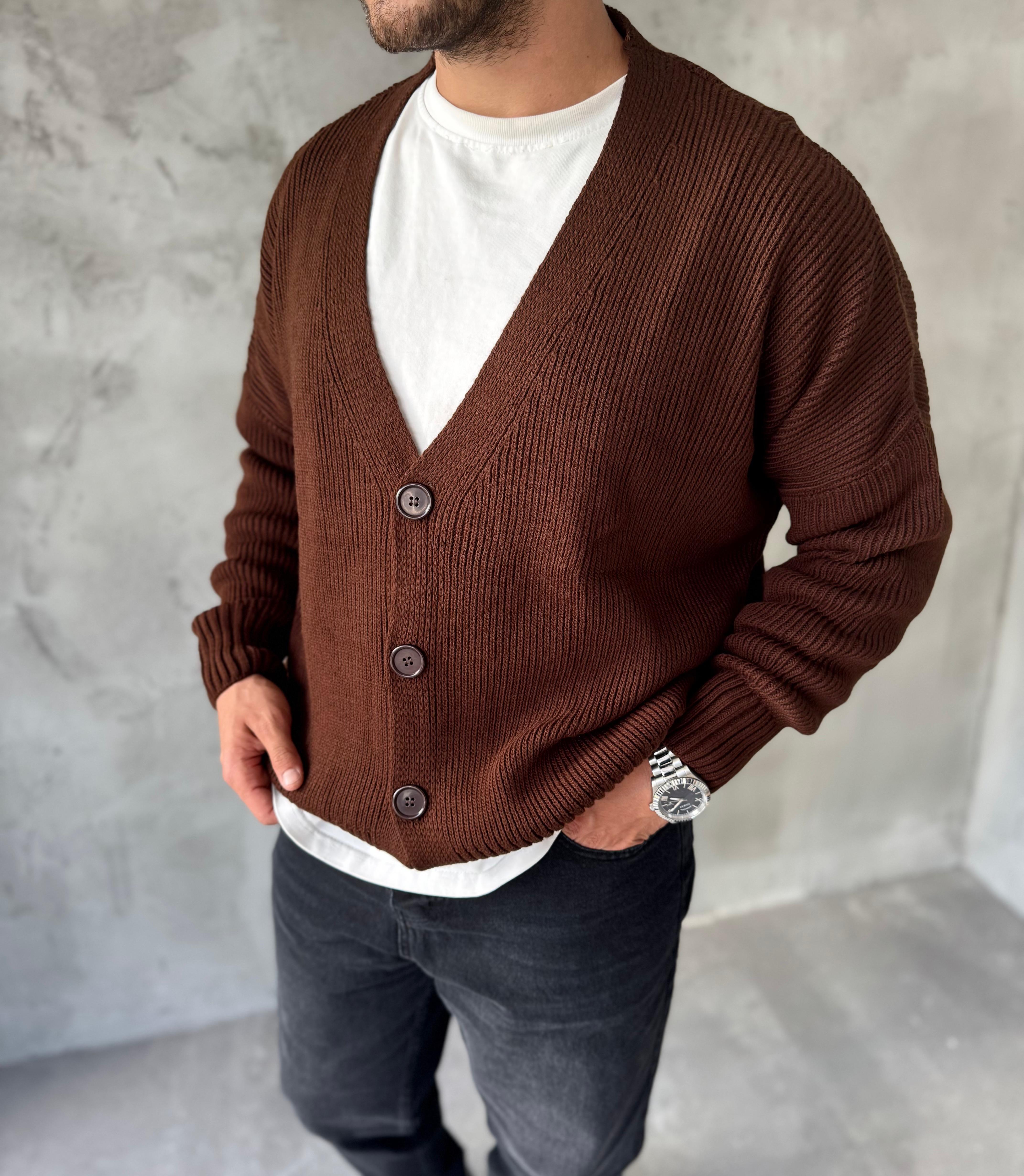 Kahve Düğmeli Oversize Örme Hırka