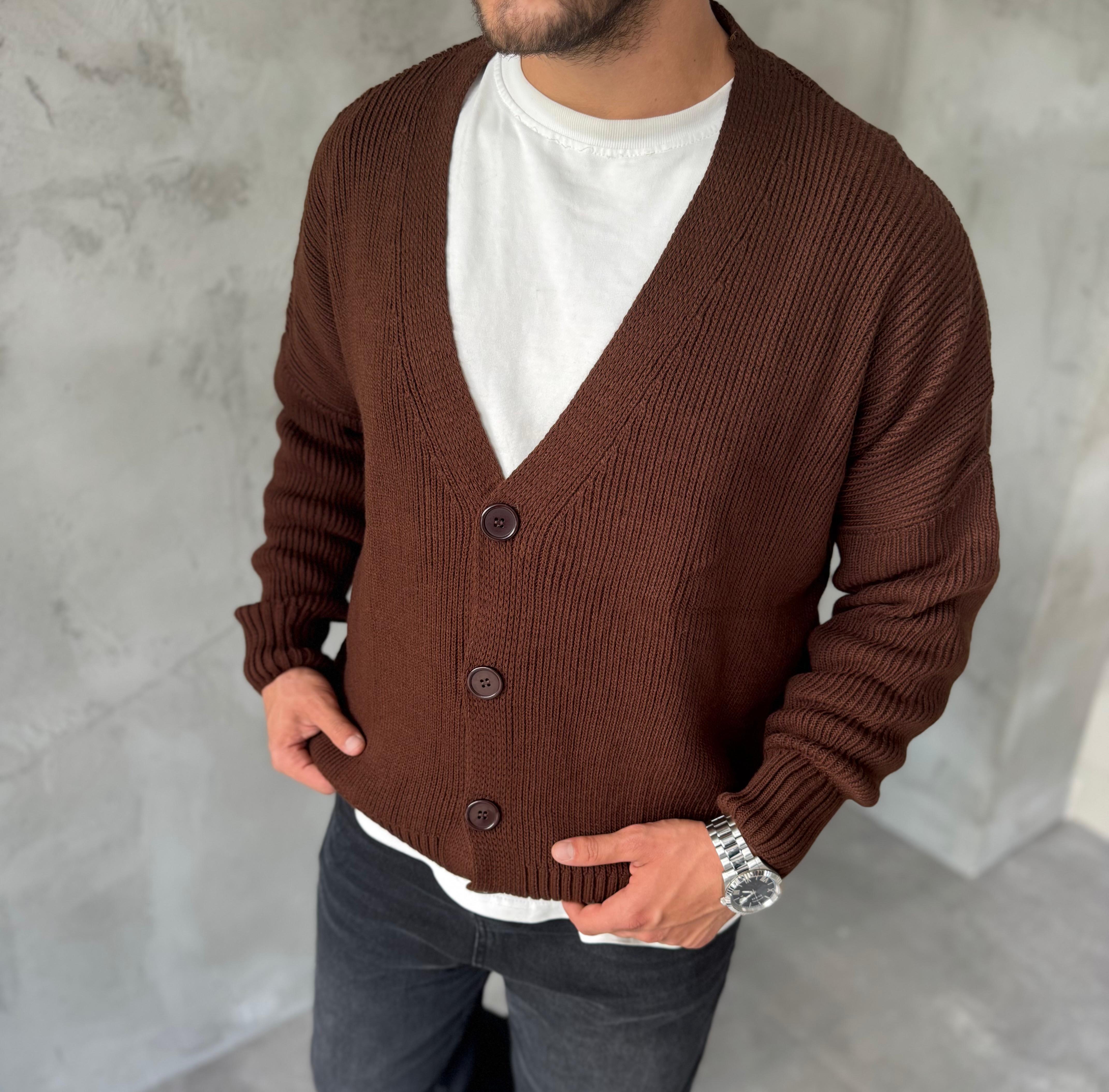 Kahve Düğmeli Oversize Örme Hırka