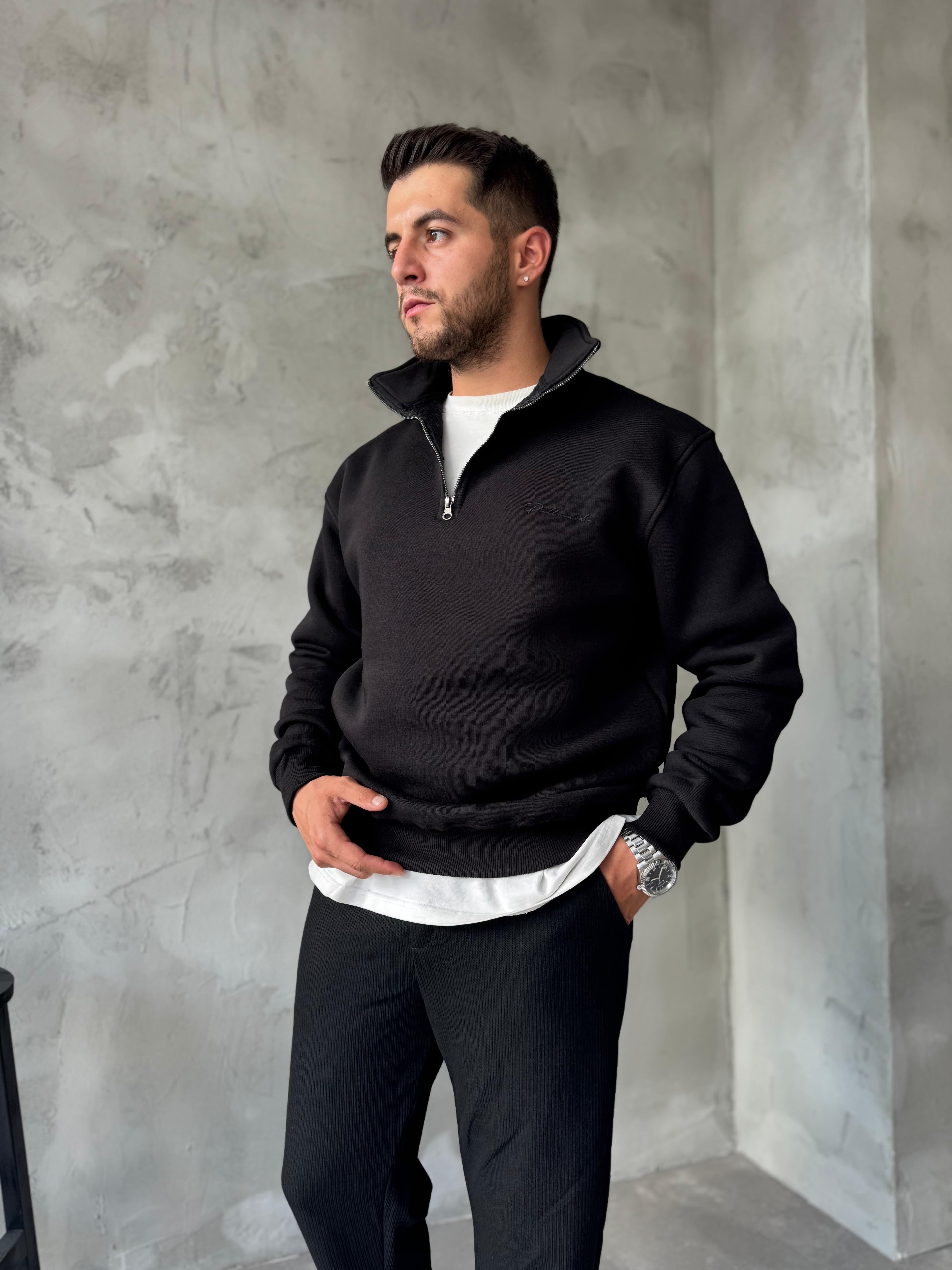 Siyah Yarım Fermuarlı Nakışlı Sweatshirt