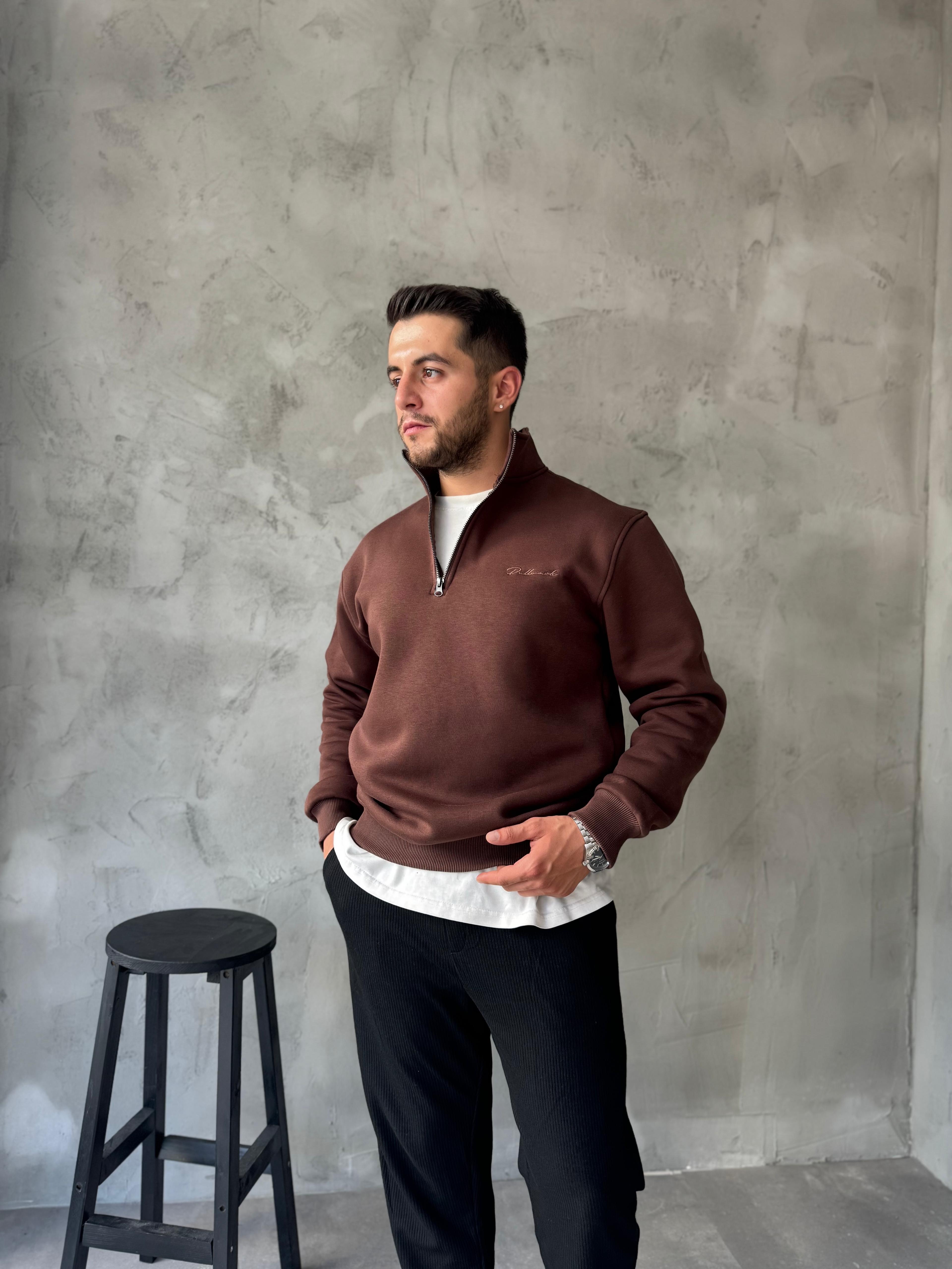 Kahve Yarım Fermuarlı Nakışlı Sweatshirt