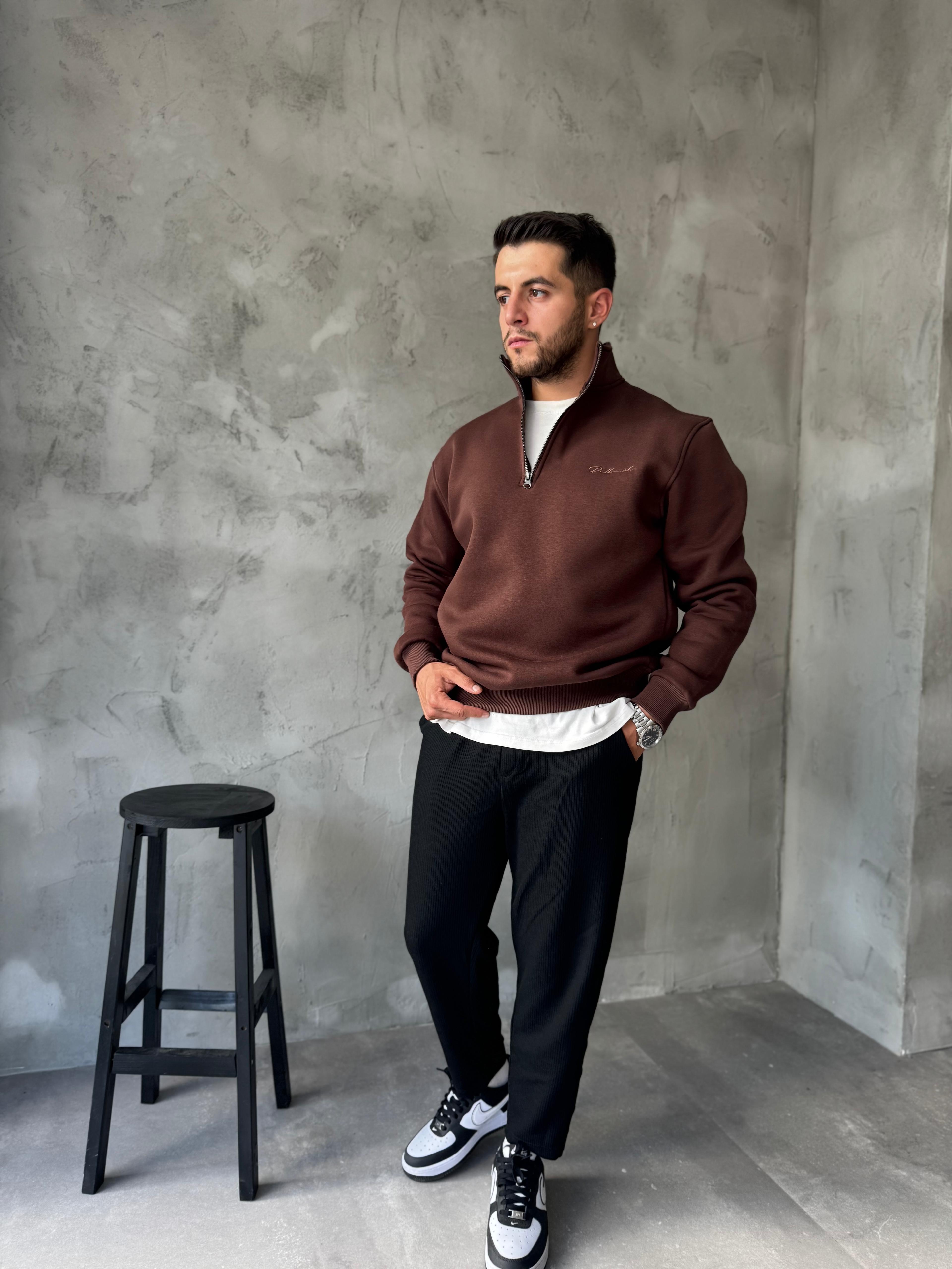 Kahve Yarım Fermuarlı Nakışlı Sweatshirt