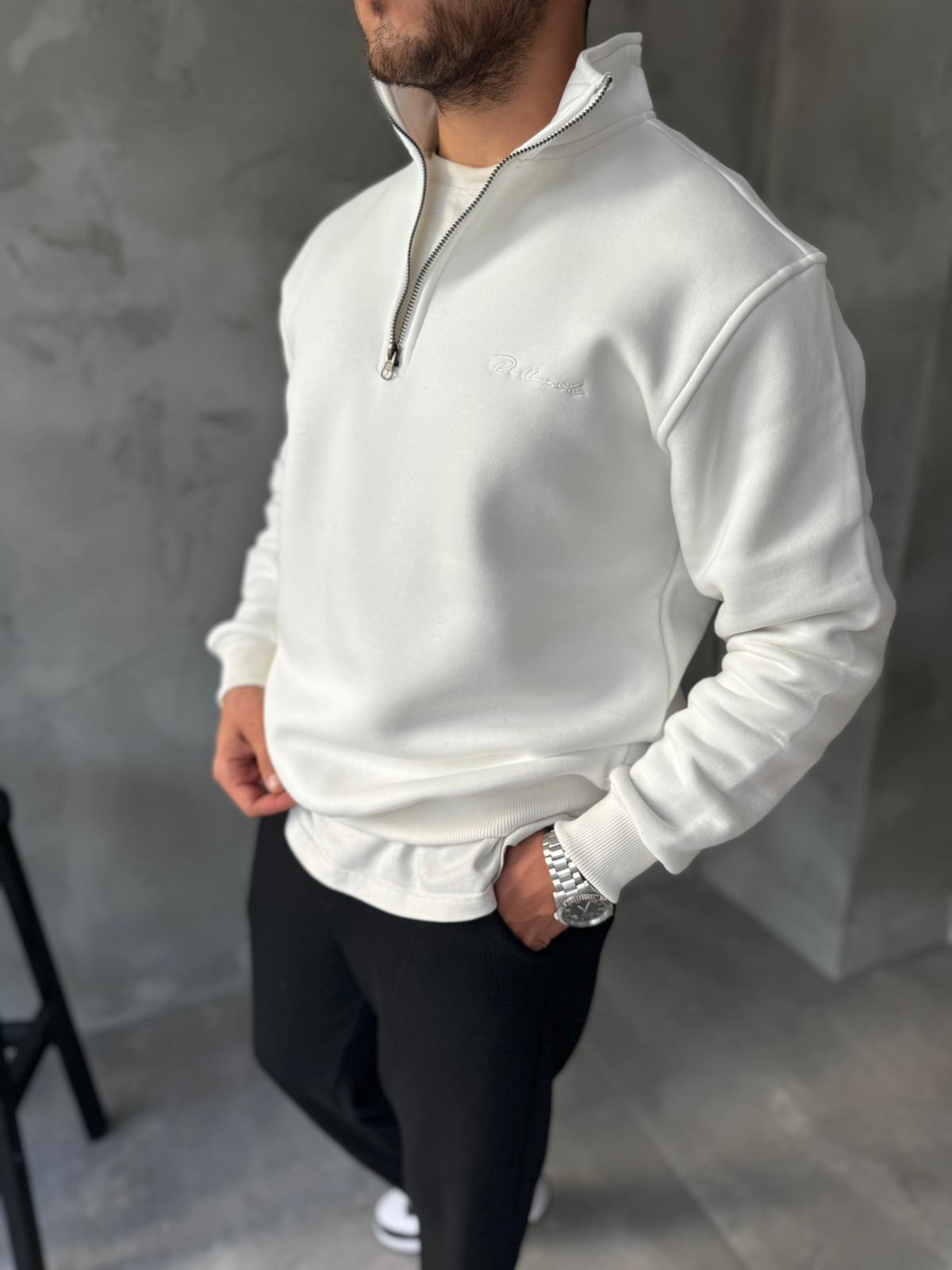 Beyaz Yarım Fermuarlı Nakışlı Sweatshirt