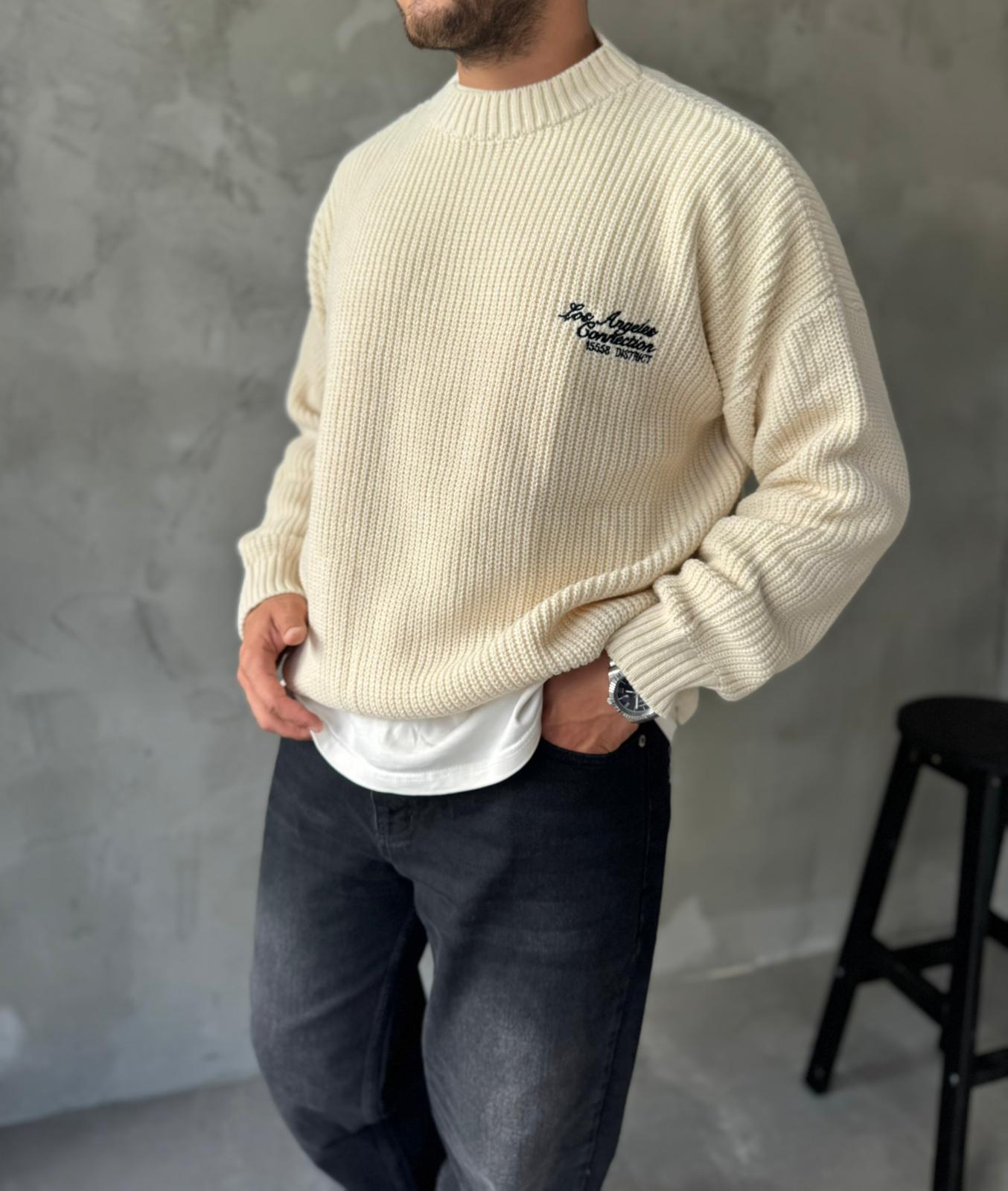 Krem Los Angeles Nakışlı Oversize Örme Kazak